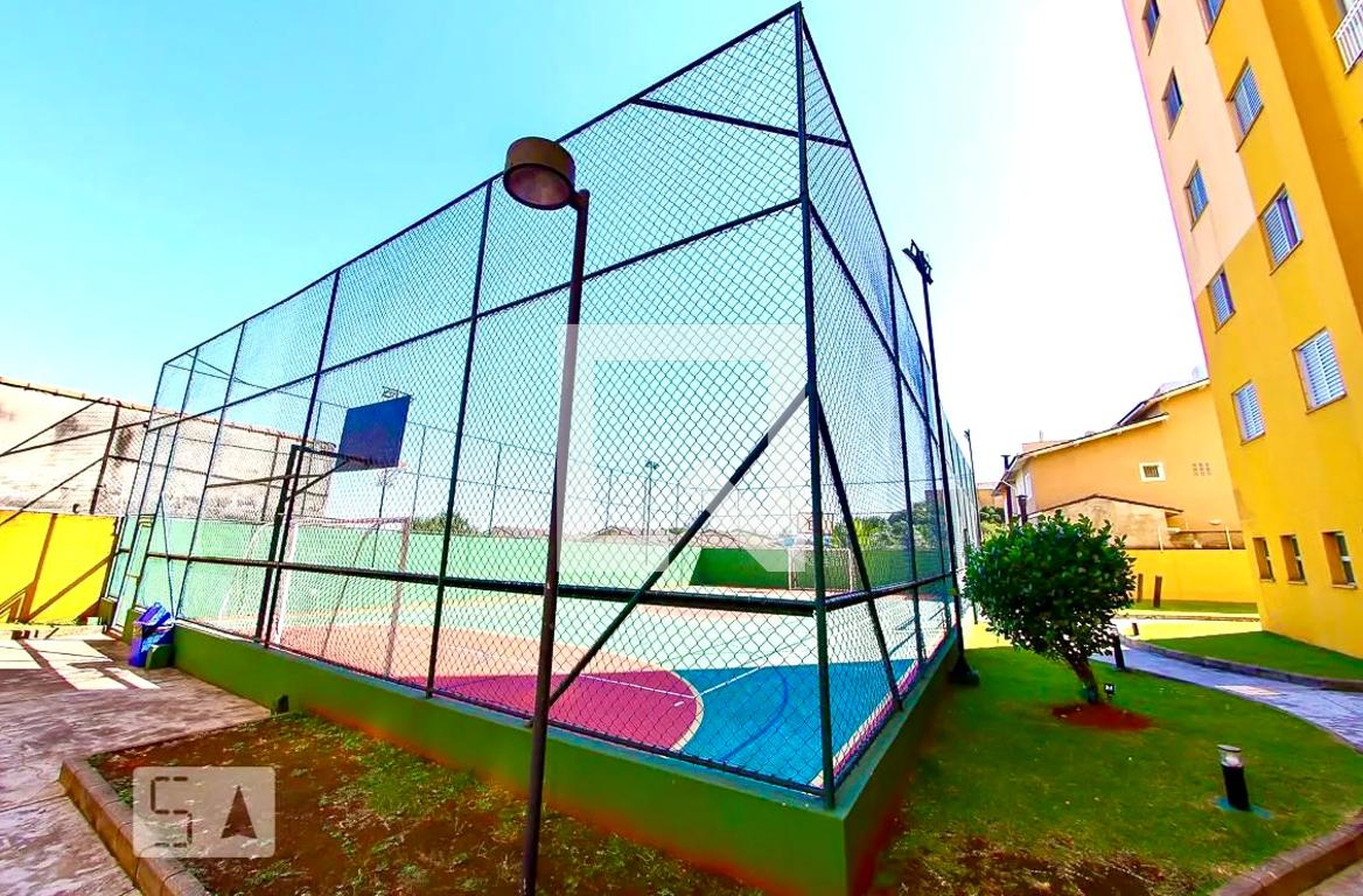 Quadra - Golden Ville