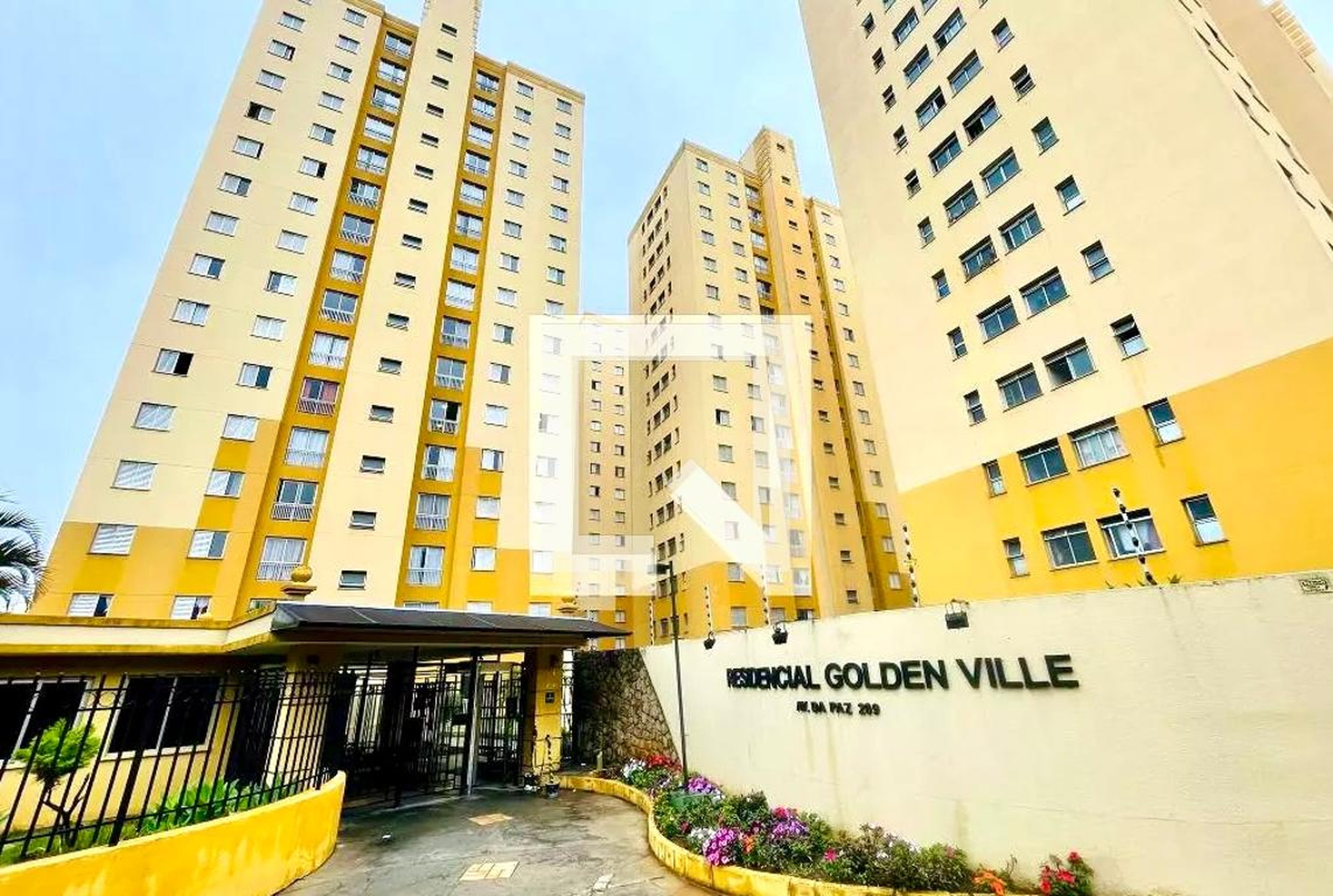 Fachada do Prédio Condomínio Golden Ville