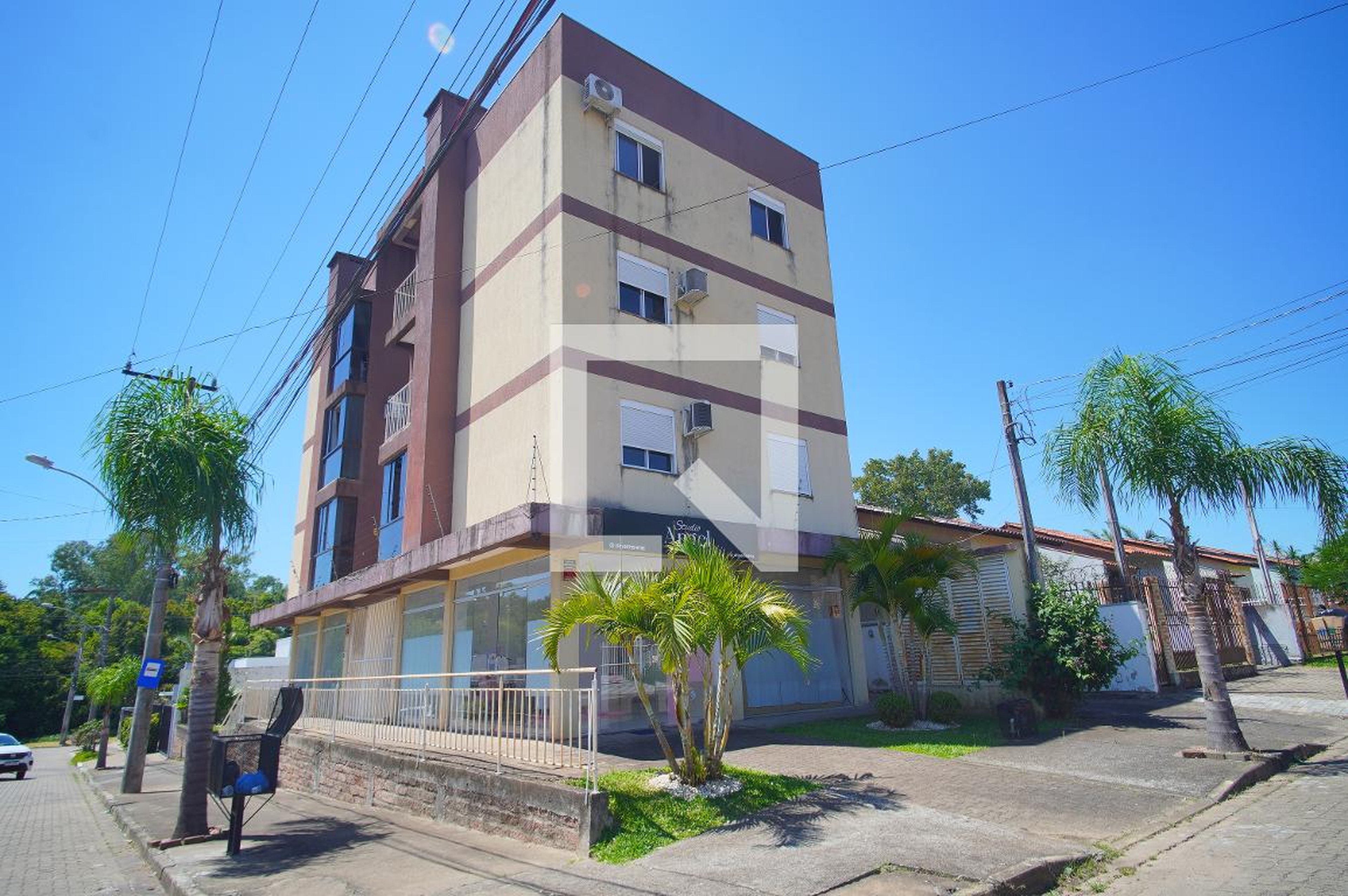 Fachada Condomínio em Rua Butiá, 55