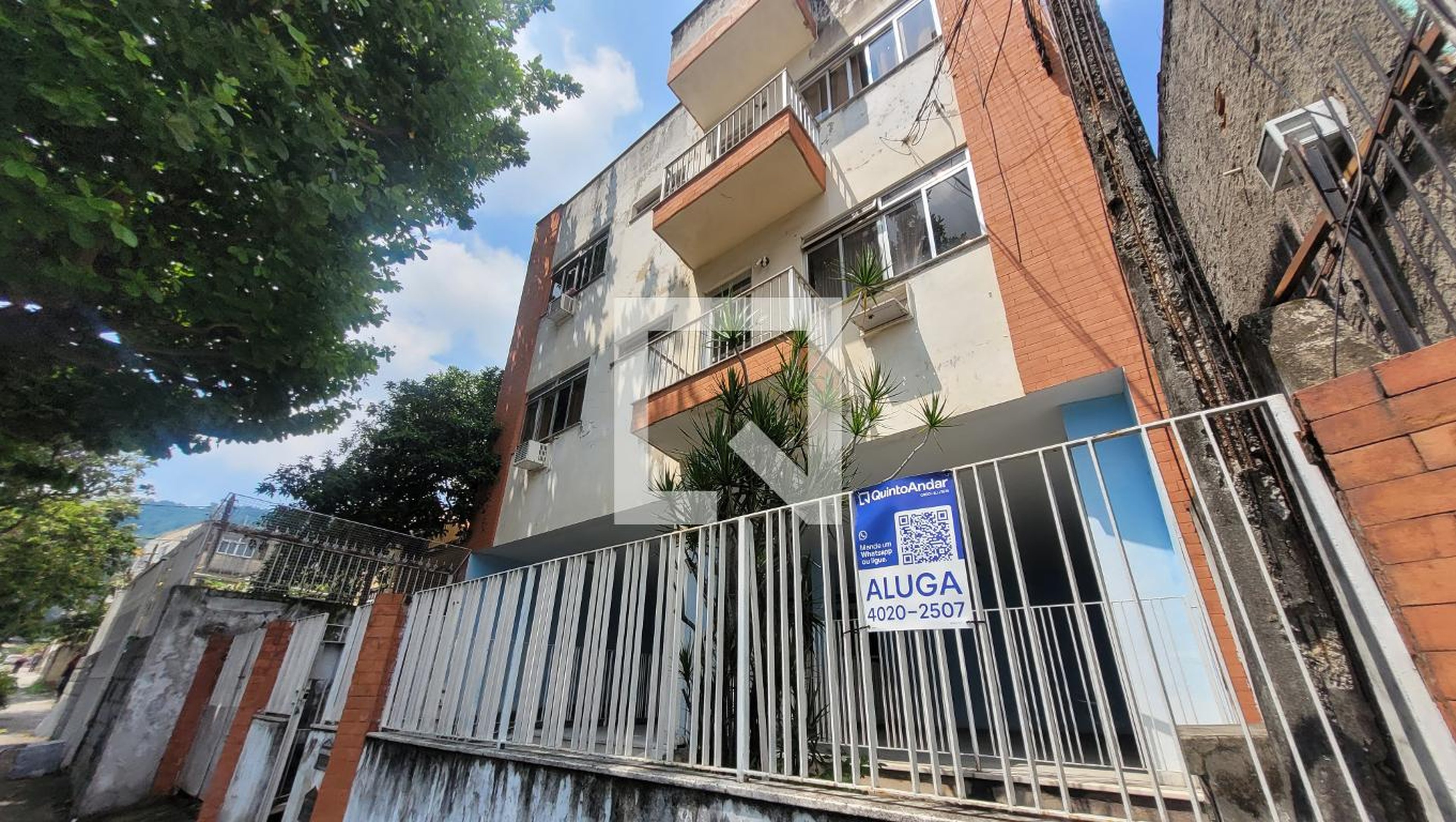 Fachada Condomínio em Rua Doutor Joviniano, 62