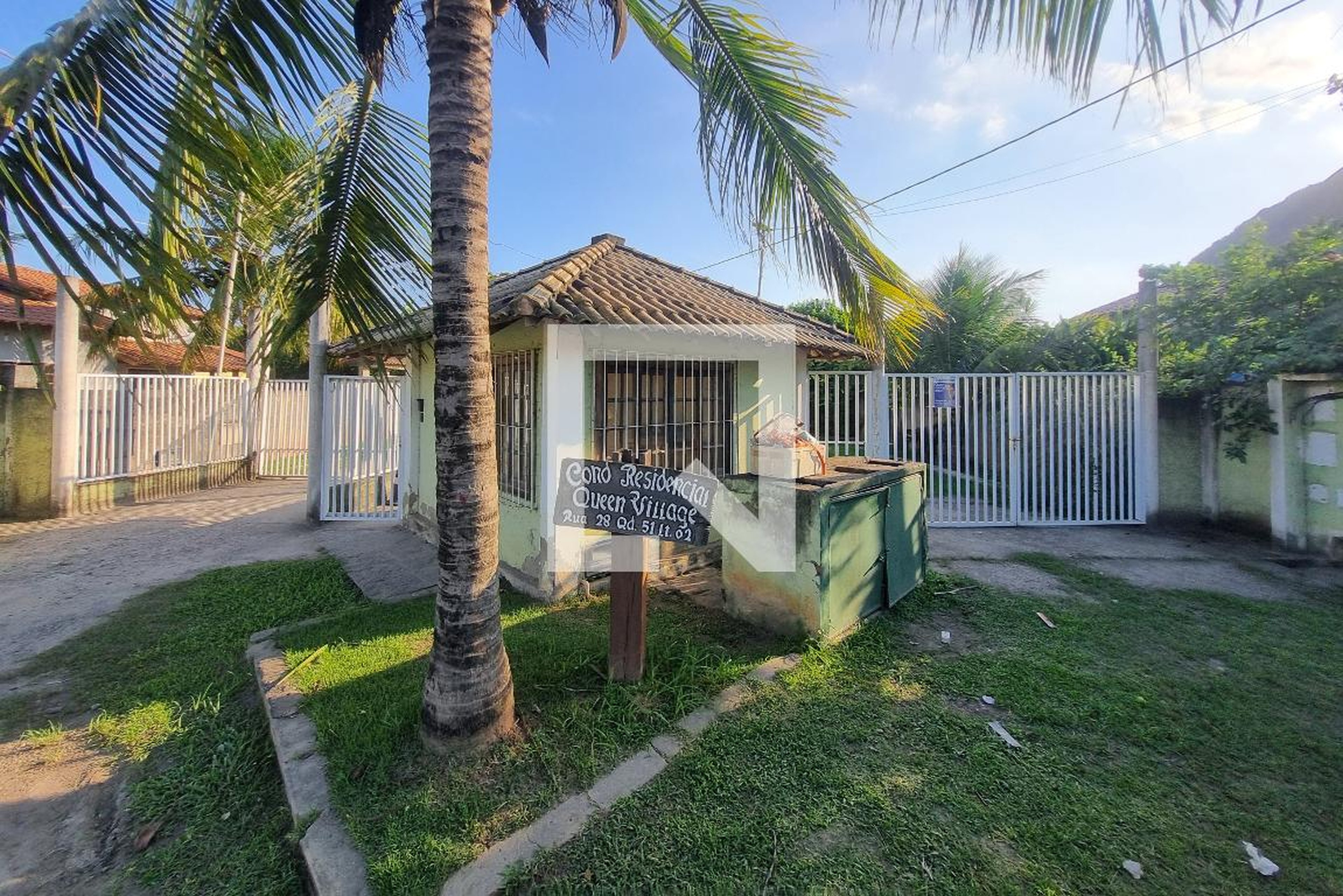 Fachada do Condomínio Condomínio em Rua Vinte e Oito, 51