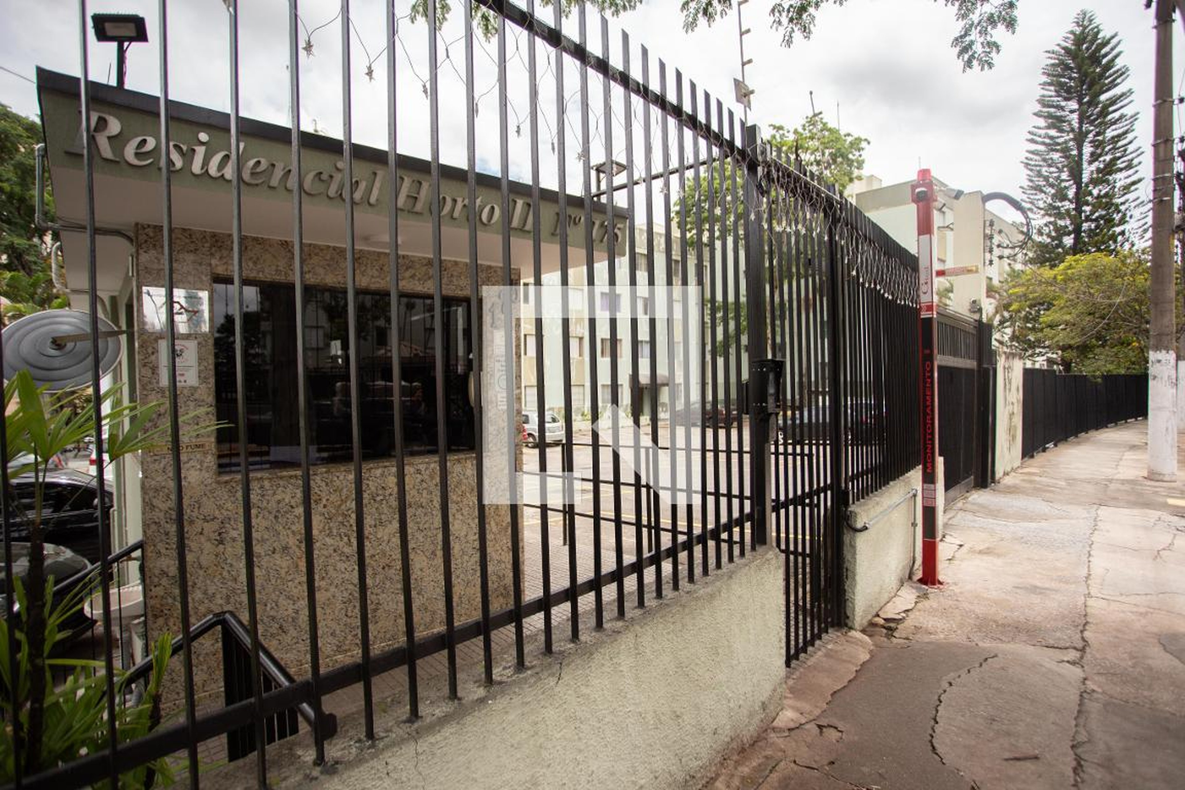 FACHADA Condomínio Horto Secção 2