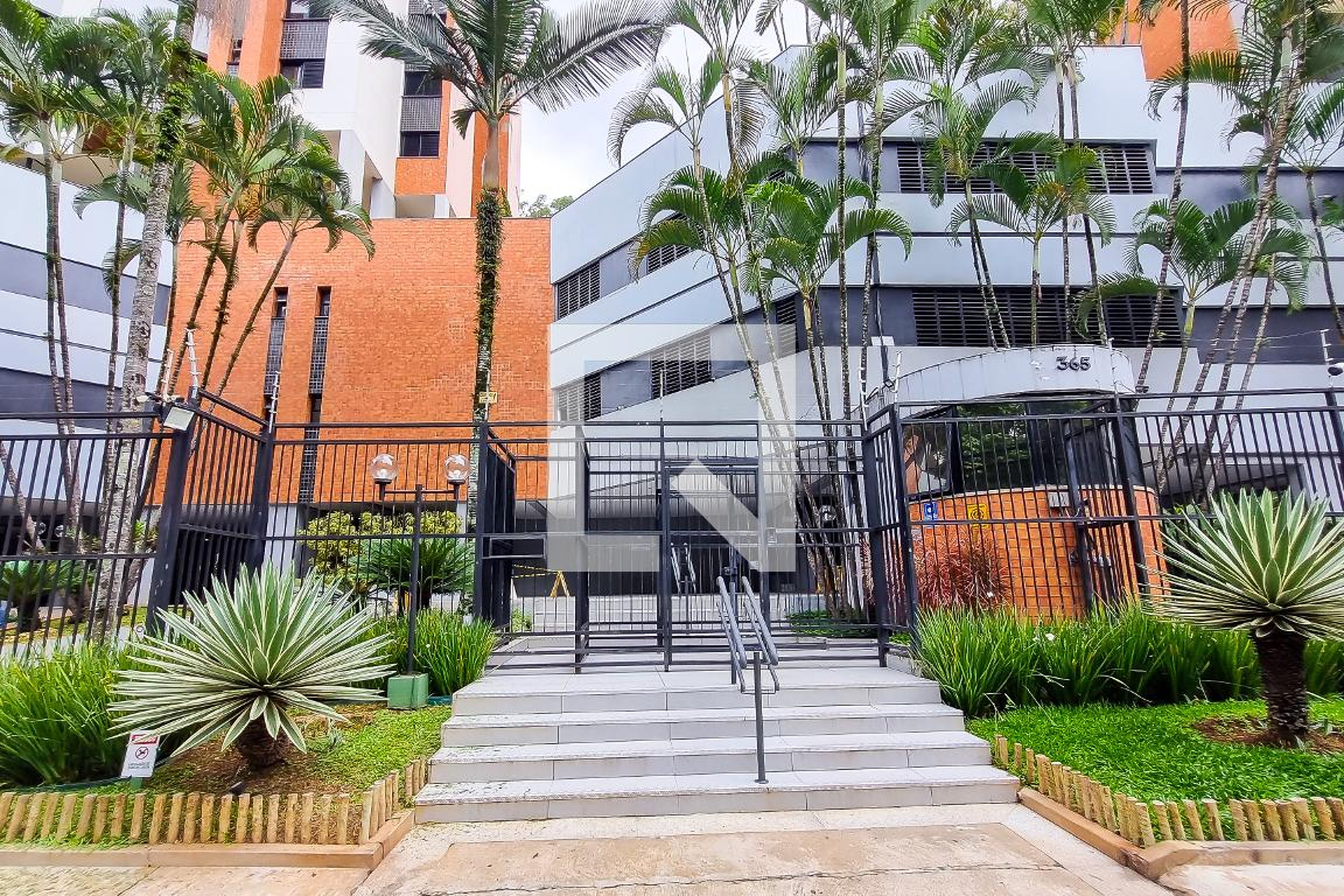 Fachada Condomínio Lake Tahoe