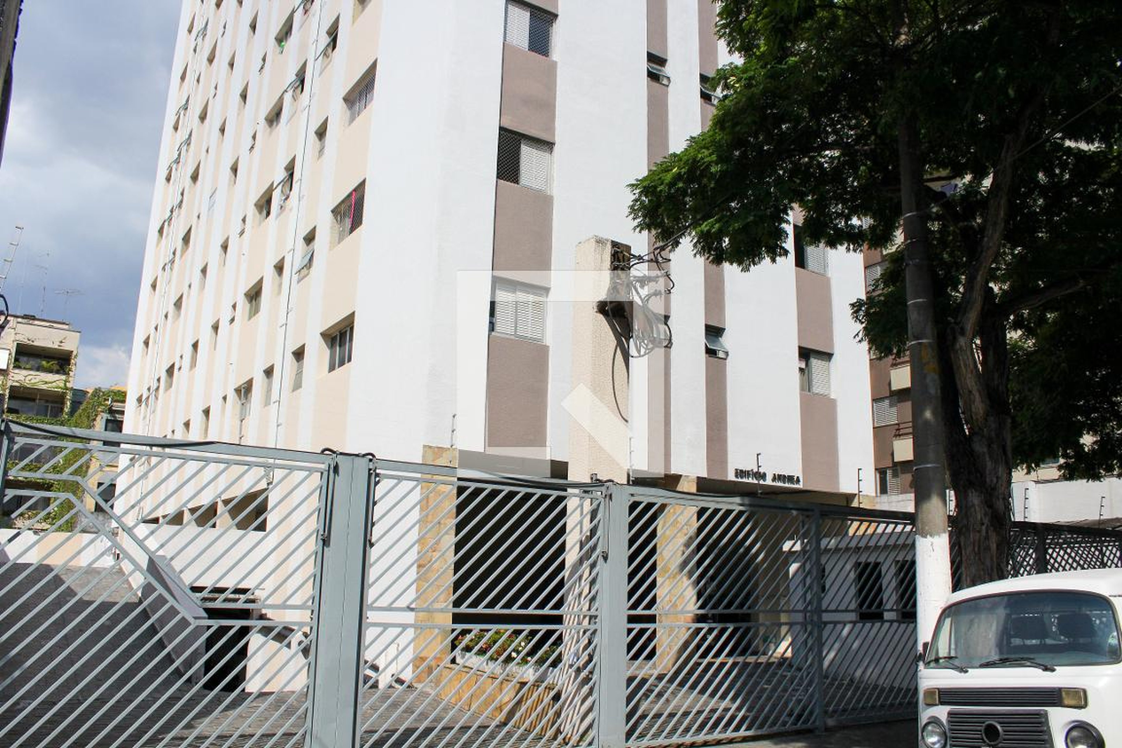 Fachada do Prédio Condomínio Andrea