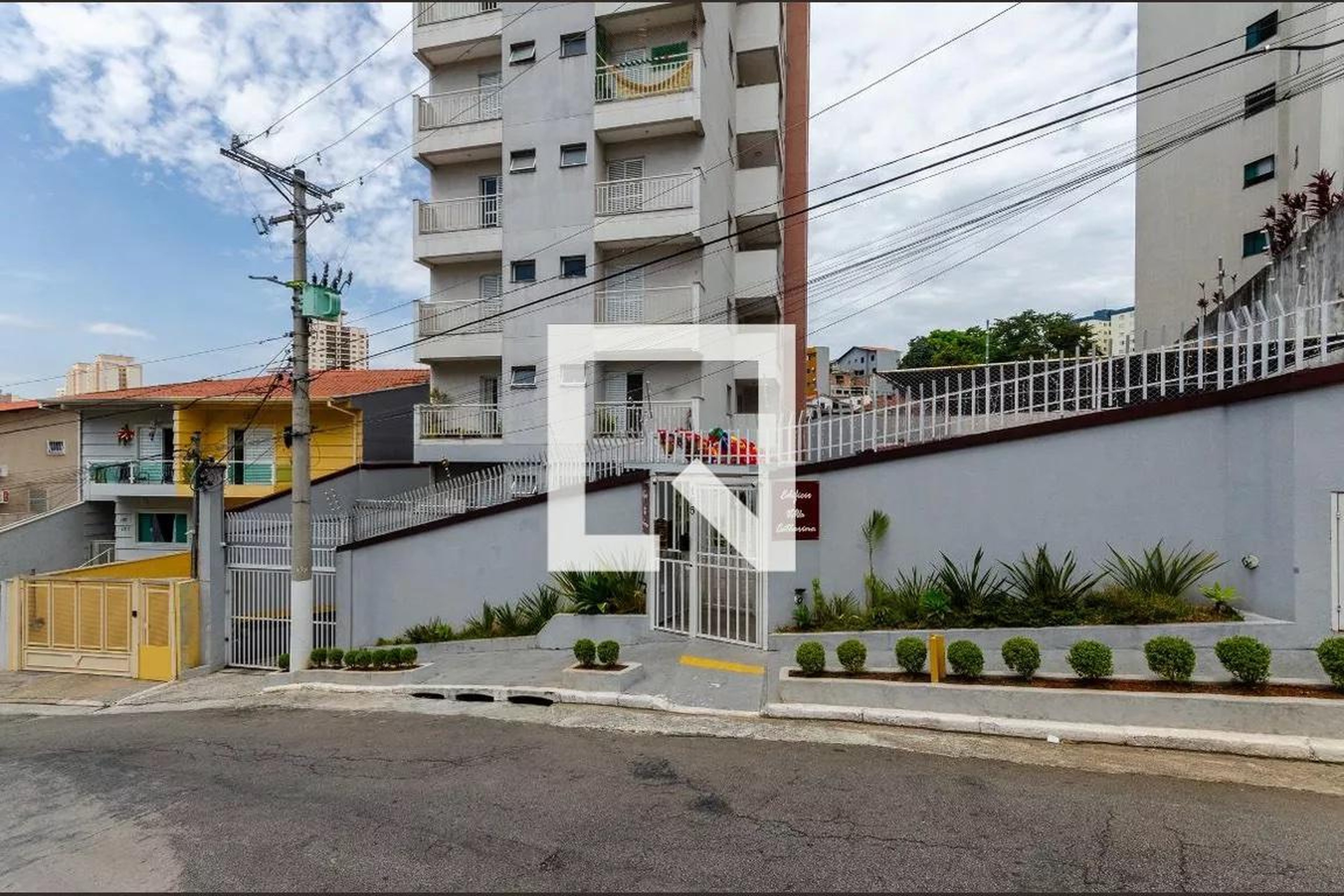 Fachada Condomínio em Rua Brigadeiro Araújo, 1650