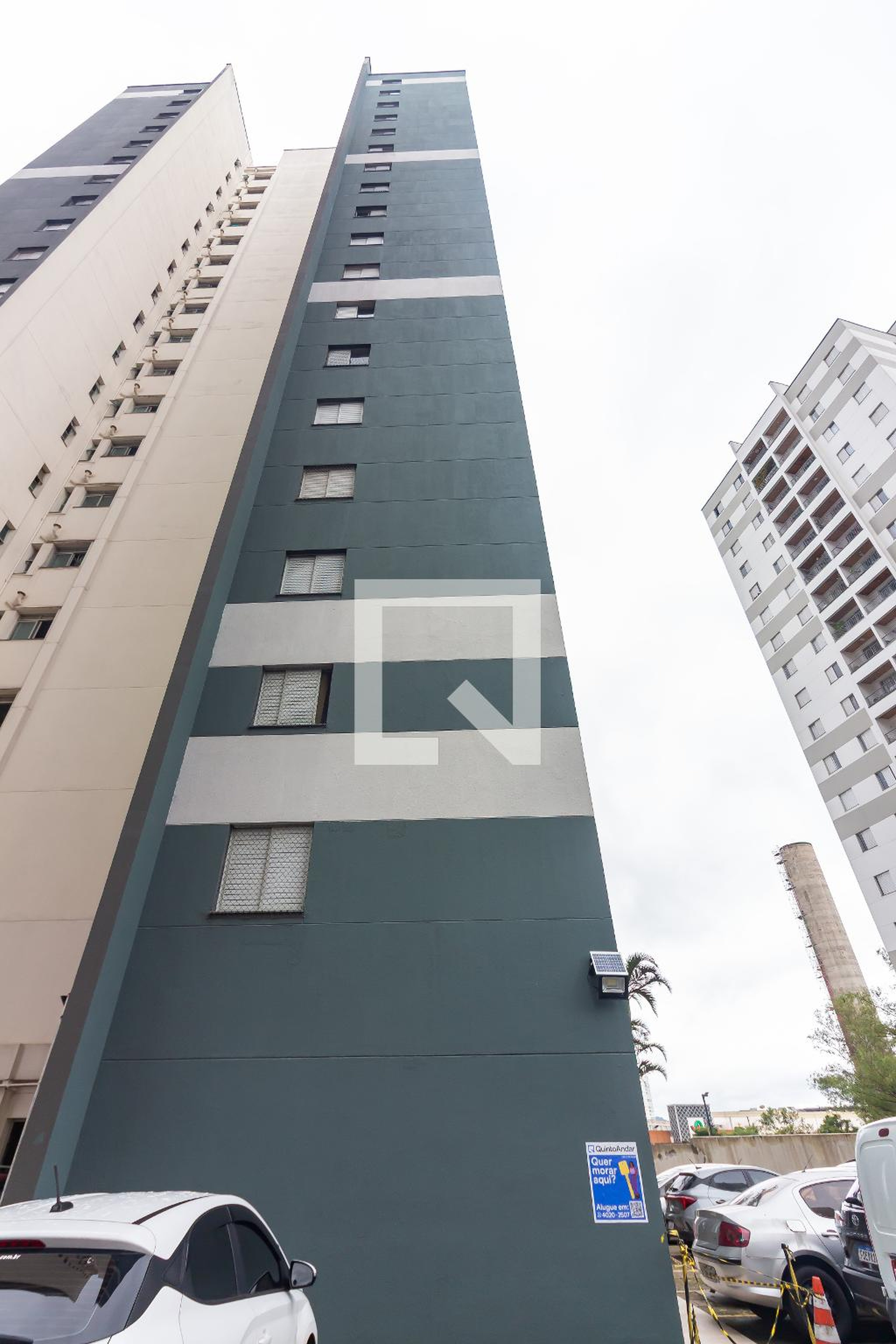 Fachada Condomínio Parque dos Pinheiros