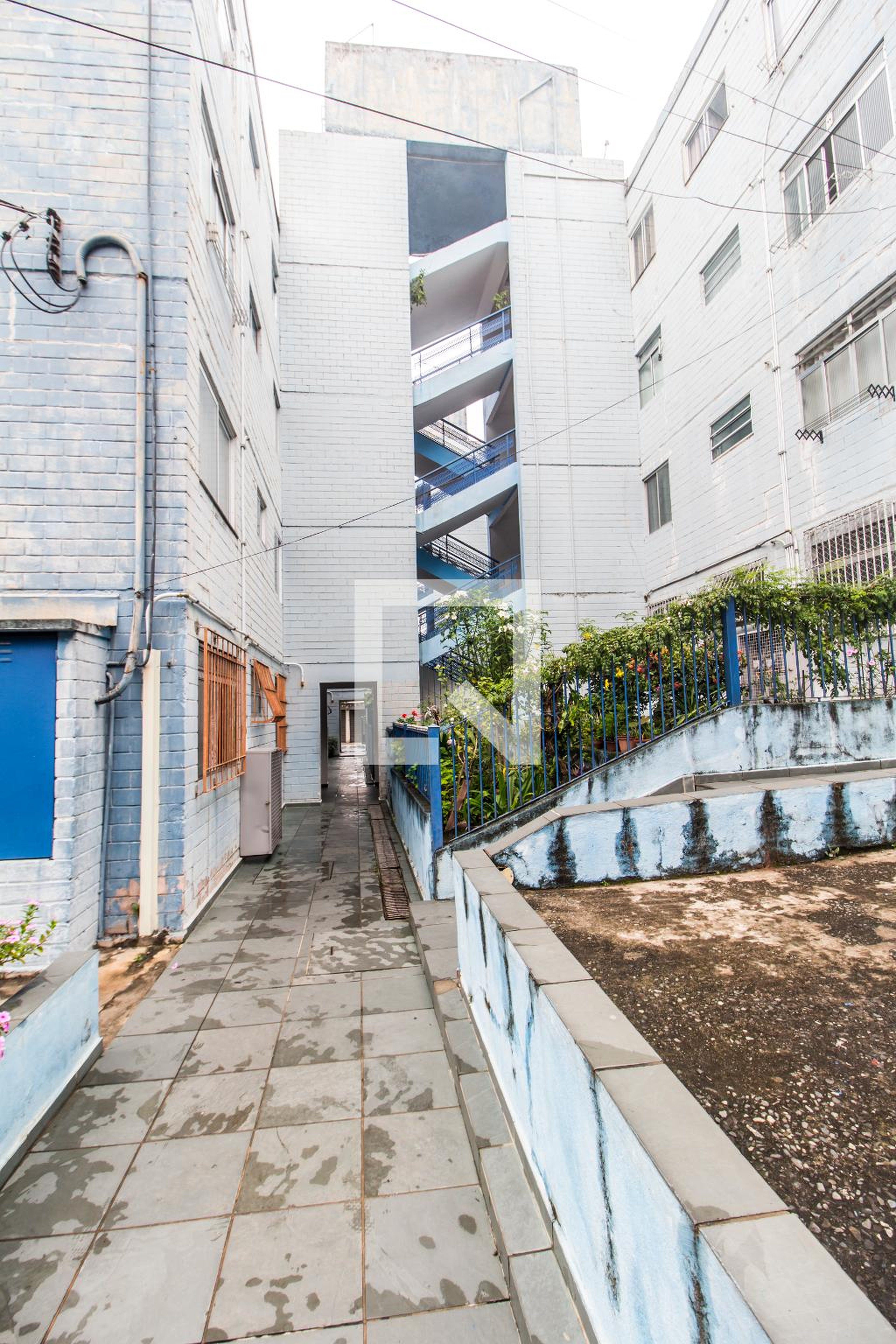 Entrada Condomínio em Avenida Pilar do Sul, 253