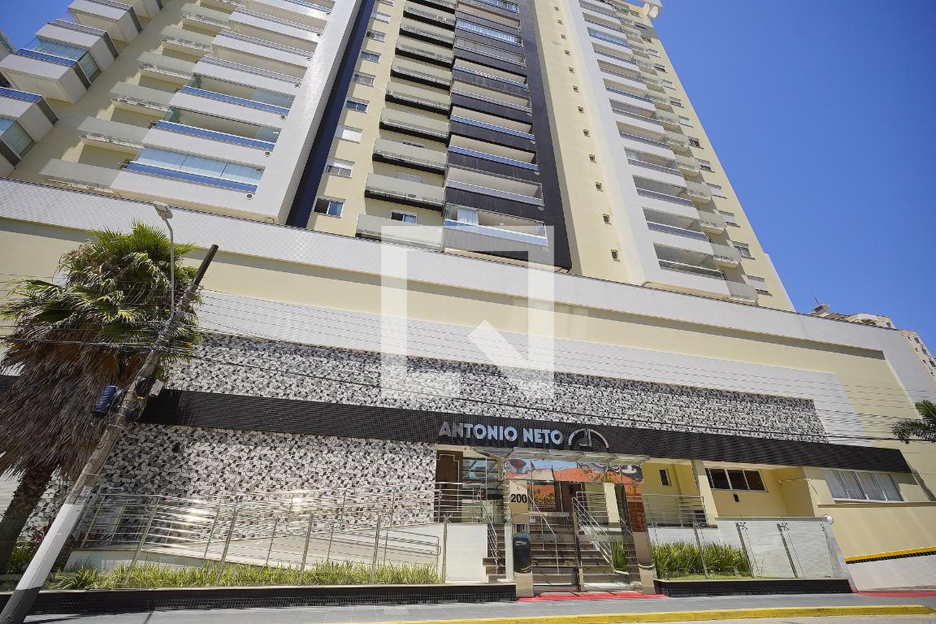 Fachada Condomínio Antonio Neto