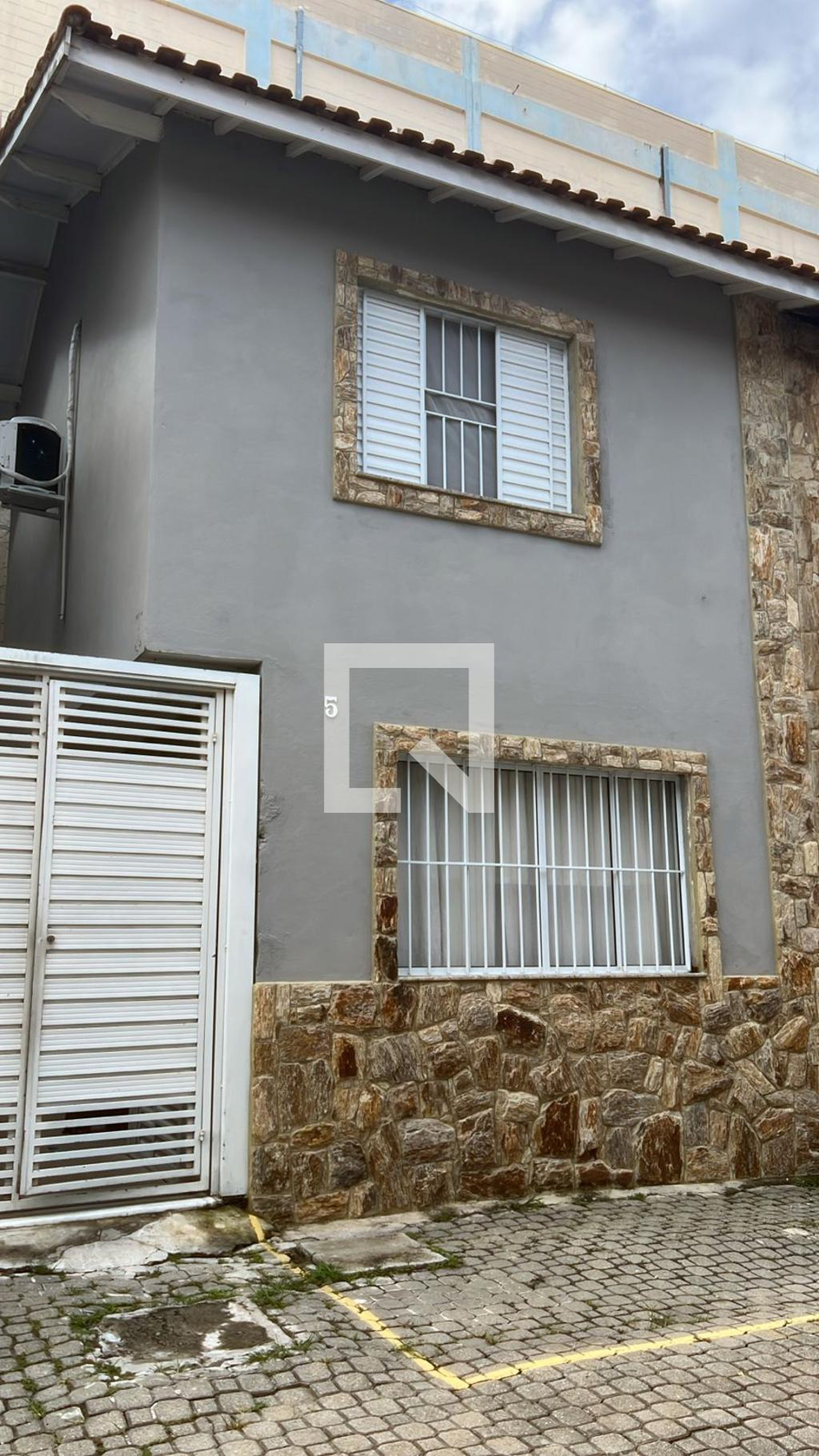 Fachada Condomínio em Rua José Bauman, 77