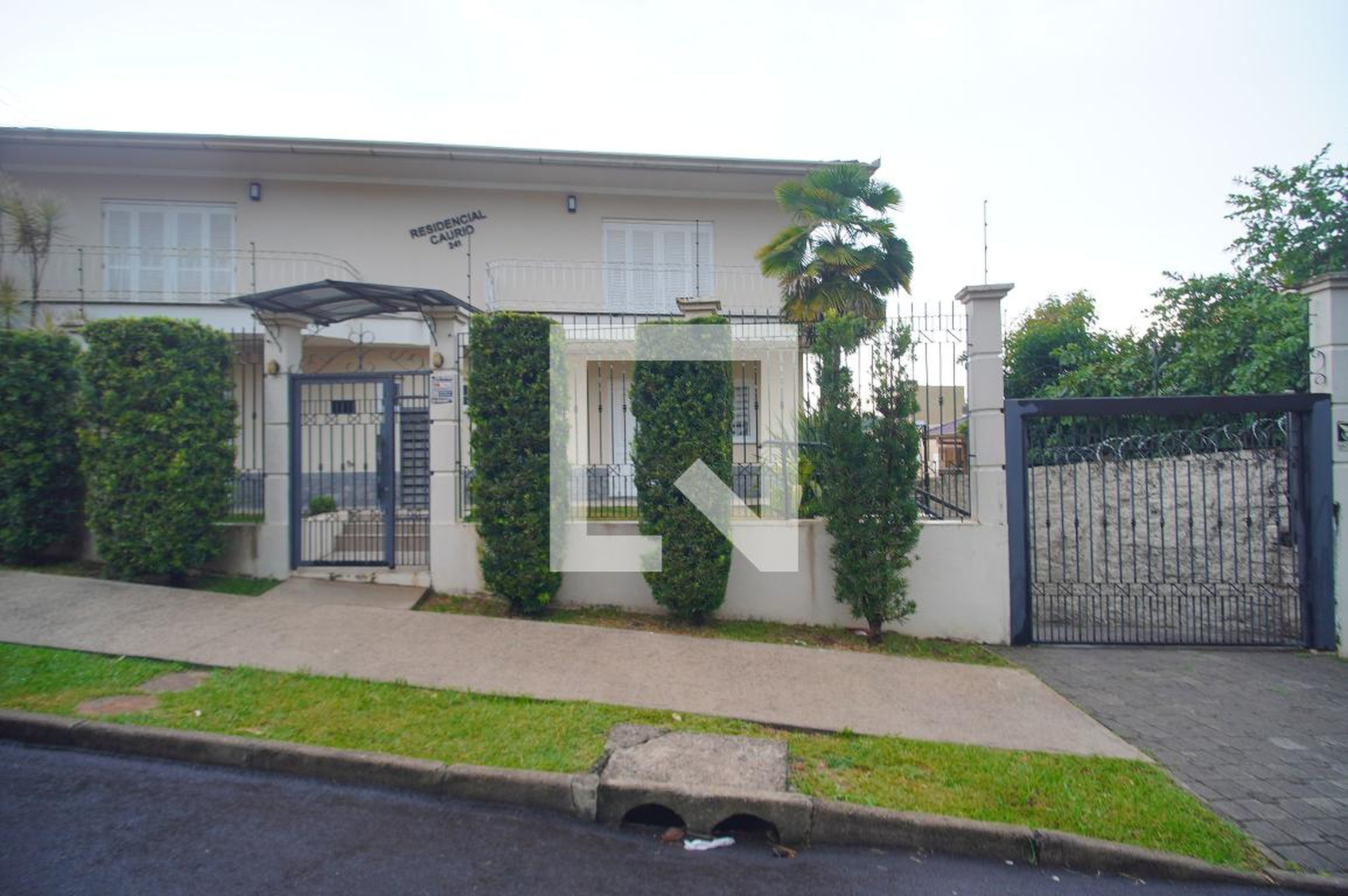 Fachada Condomínio em Rua Padre Luís Gonzaga Jaeger, 241