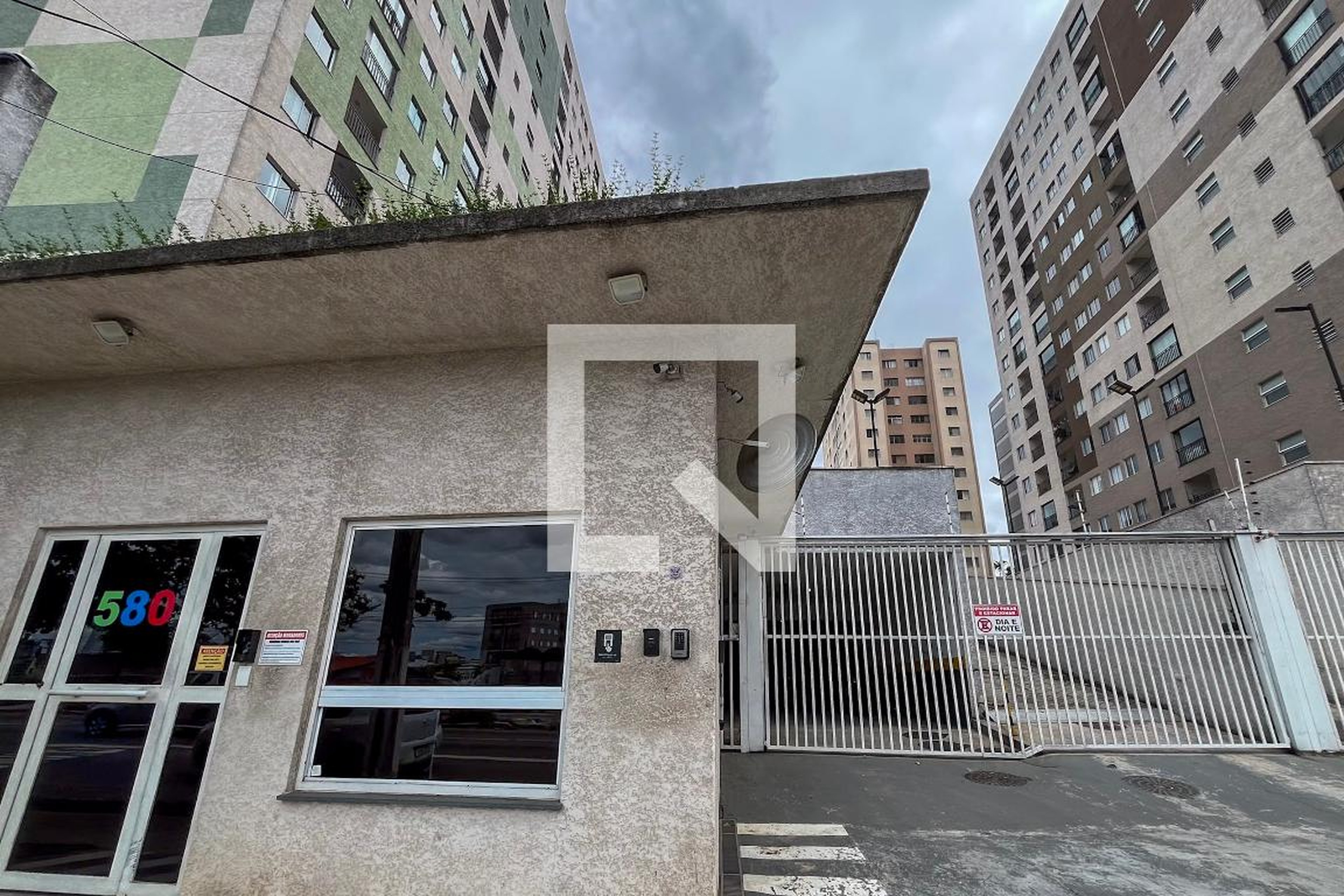 Fachada Condomínio Famile Anchieta 580