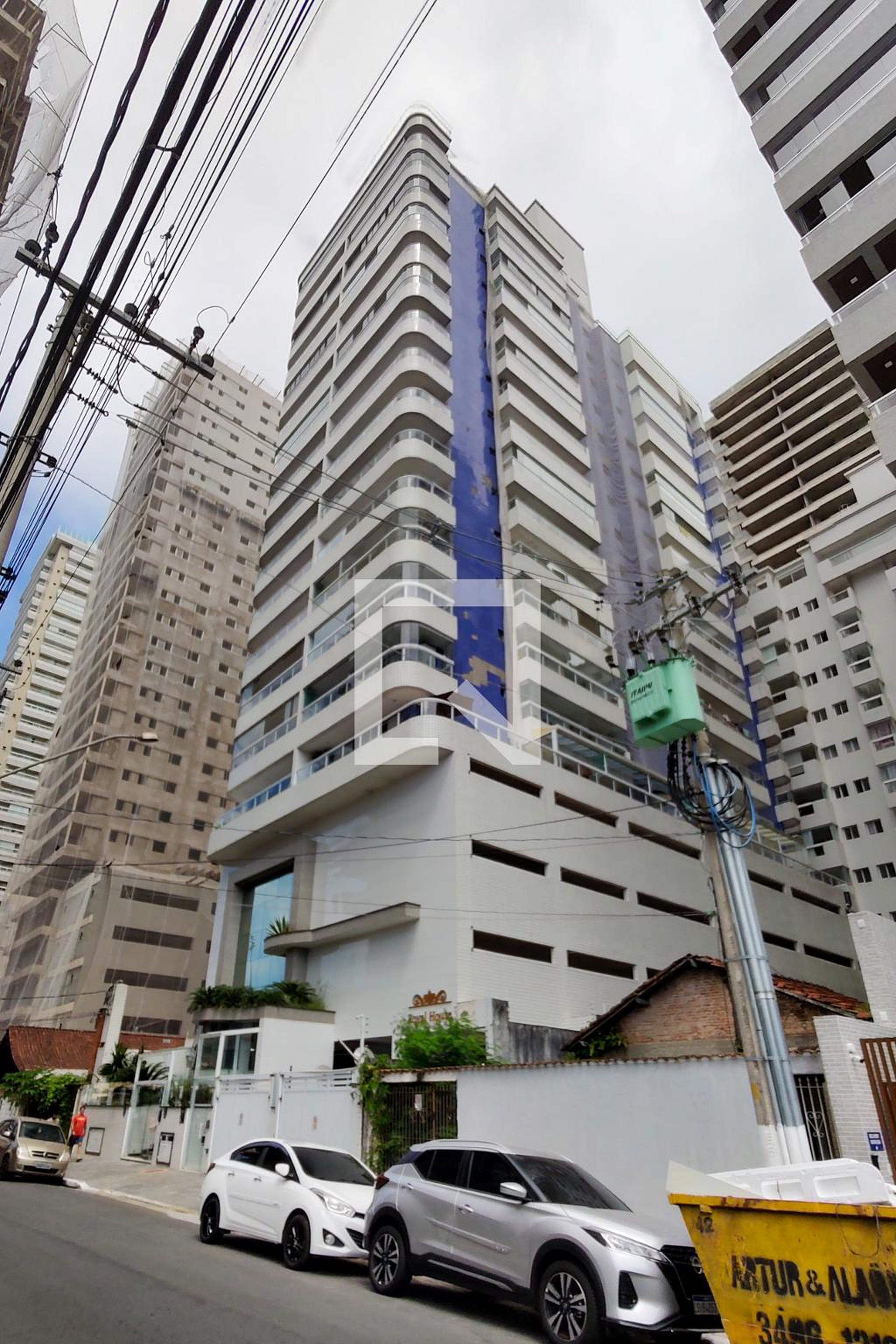 Fachada Condomínio Royal House