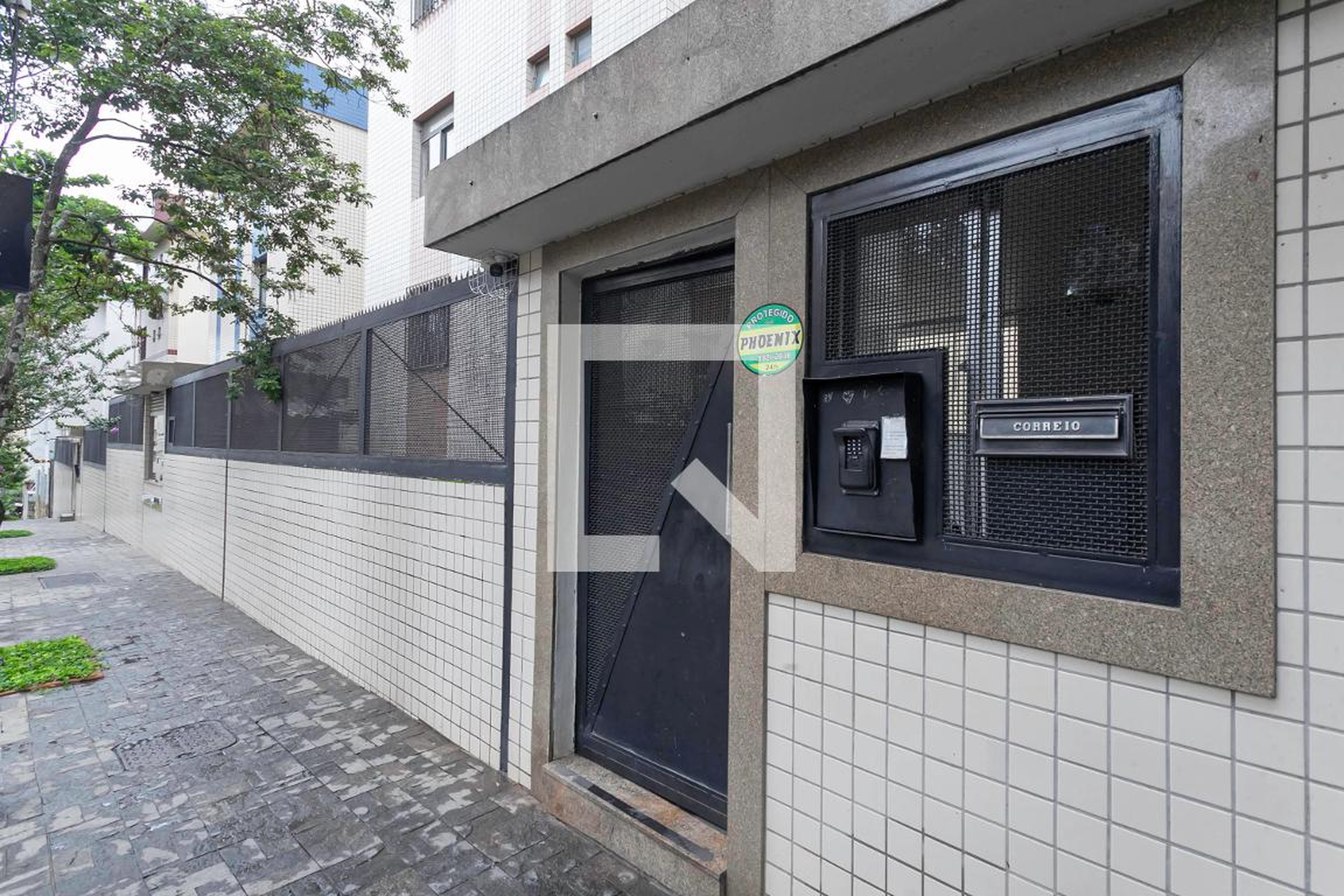 Fachada Condomínio em Rua Jornalista Geraldo Bicalho, 36