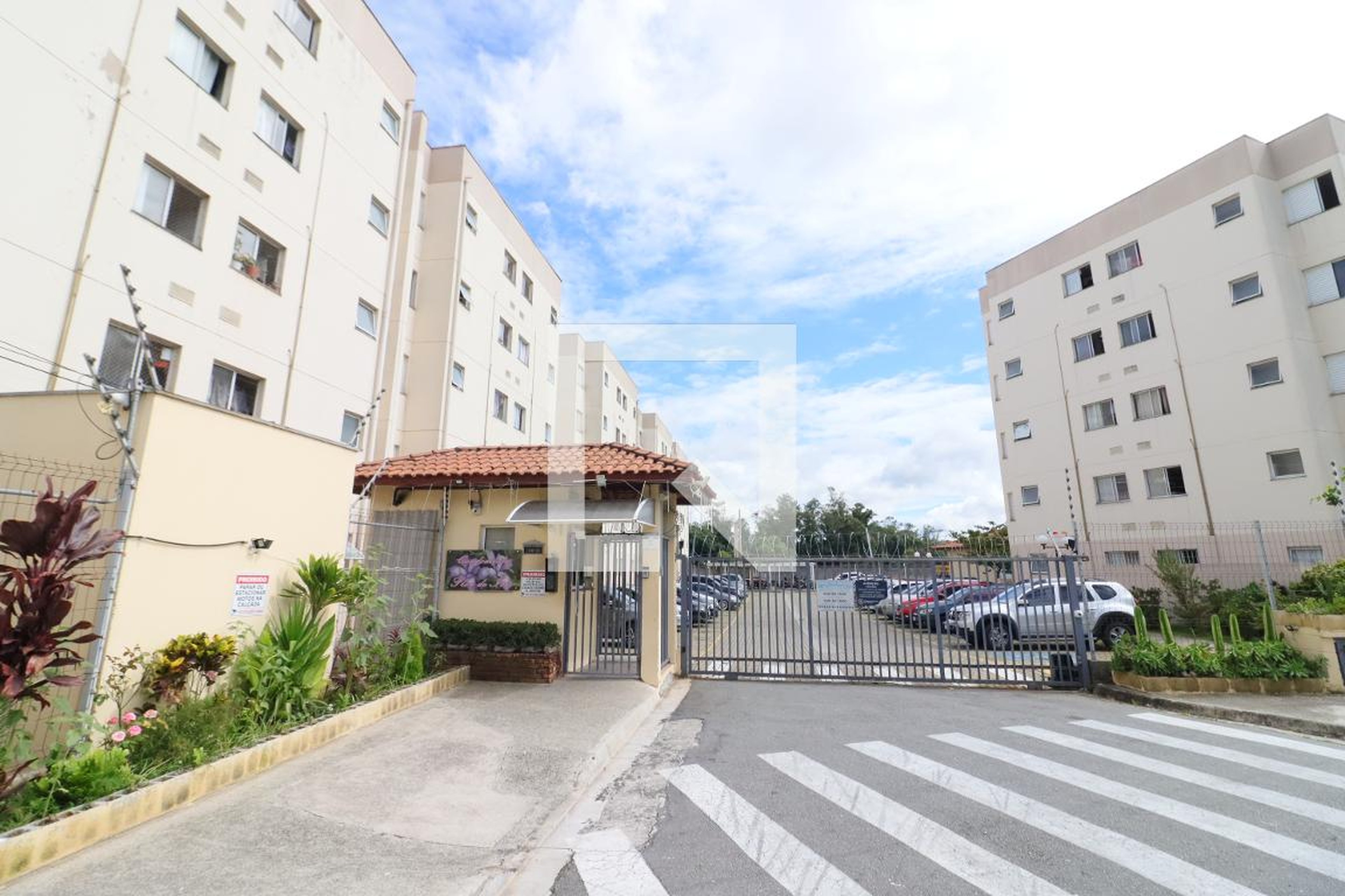 Fachada Condomínio Flor de Iris