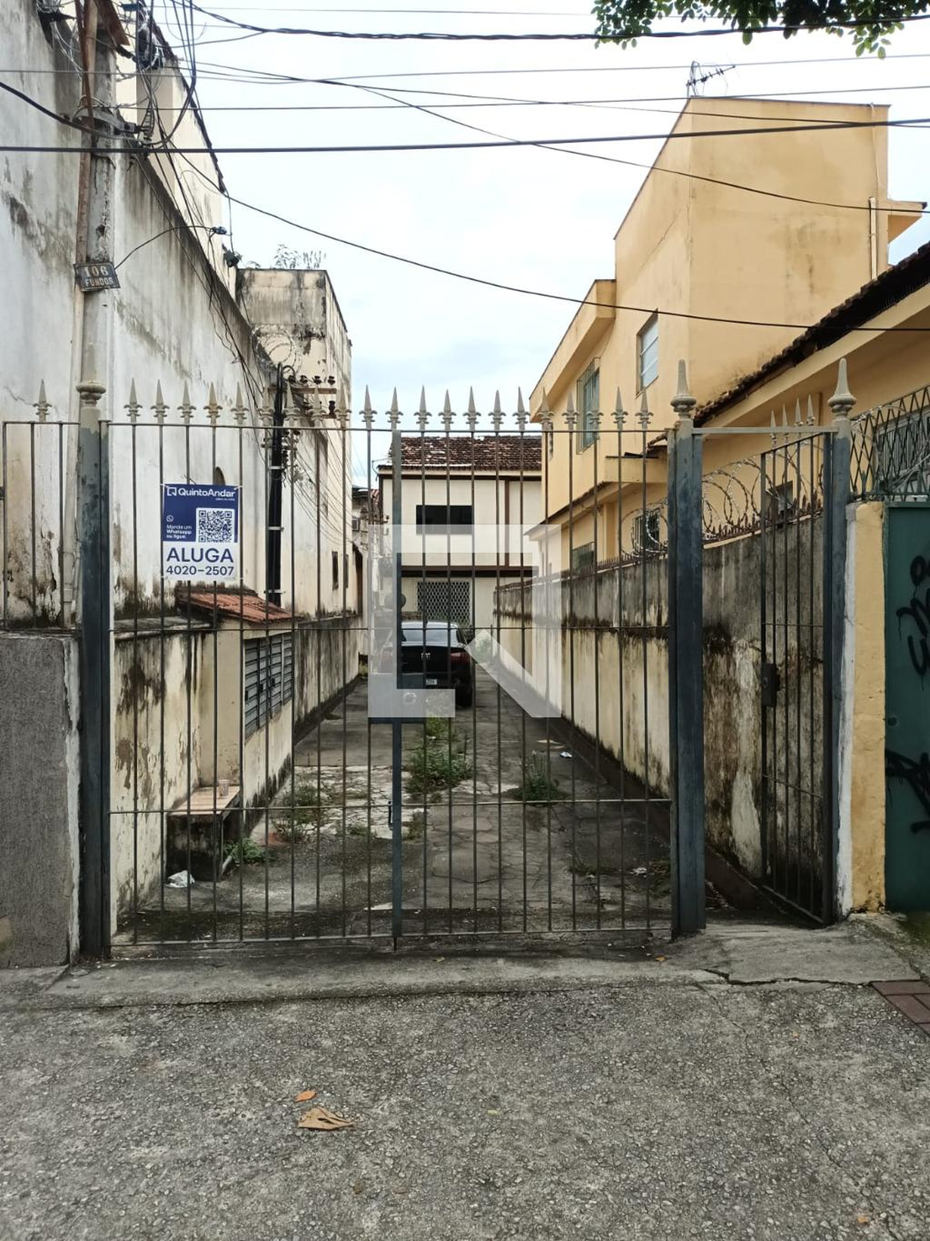 Fachada Condomínio em Rua Bento Gonçalves, 106