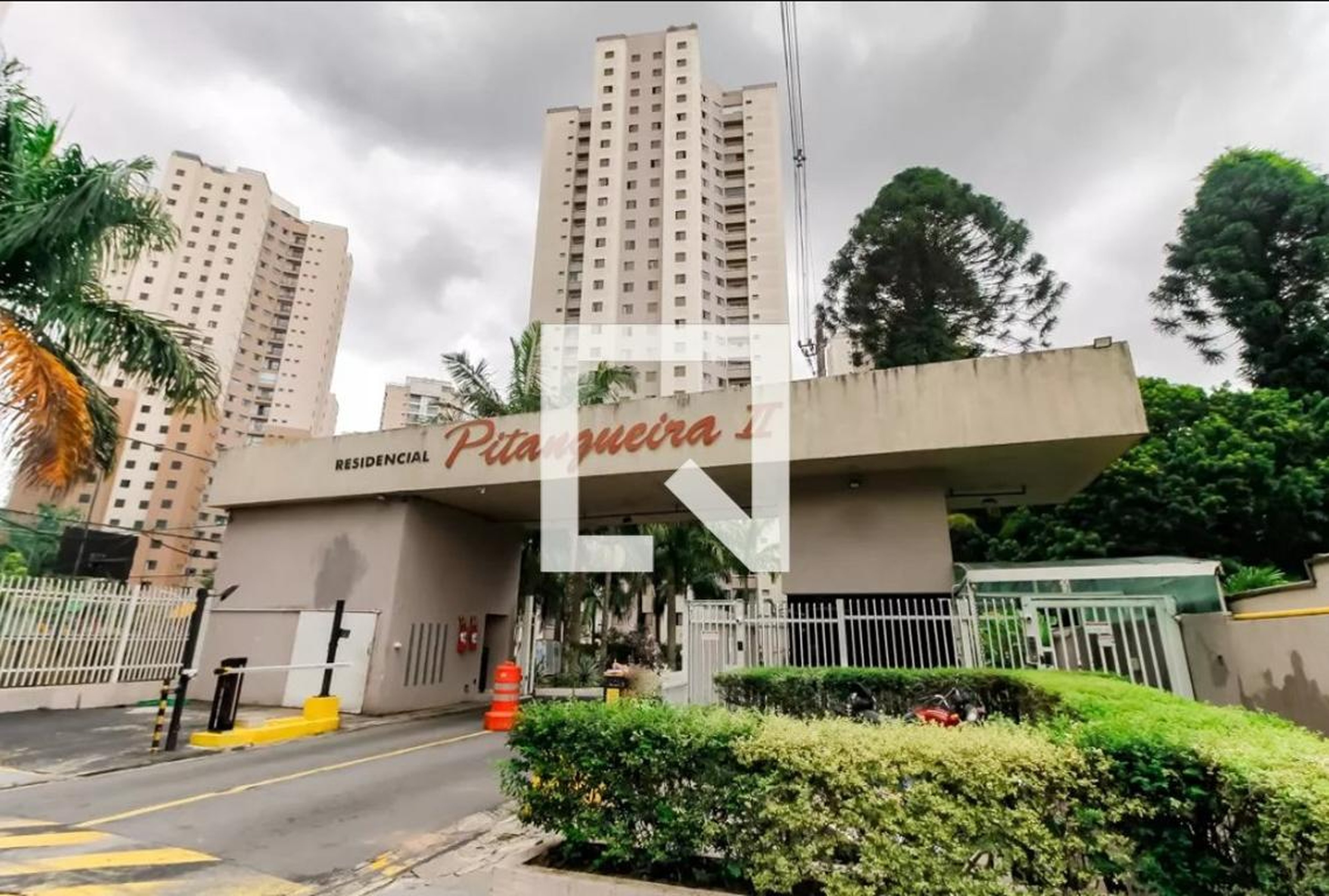 Fachada Condomínio Pitangueira II