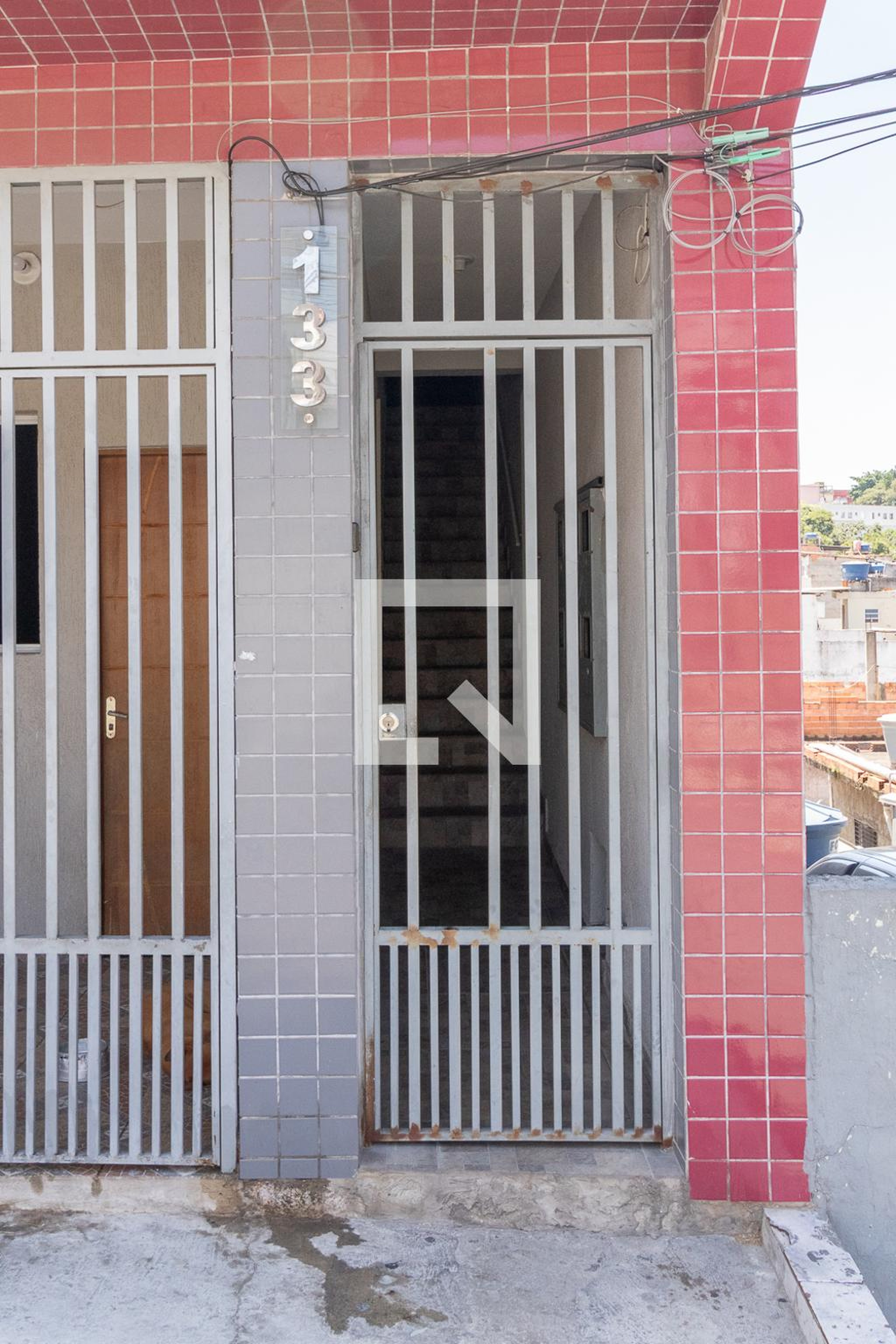 Fachada Condomínio em Rua Maestro Vasconcelos Chaves, 133