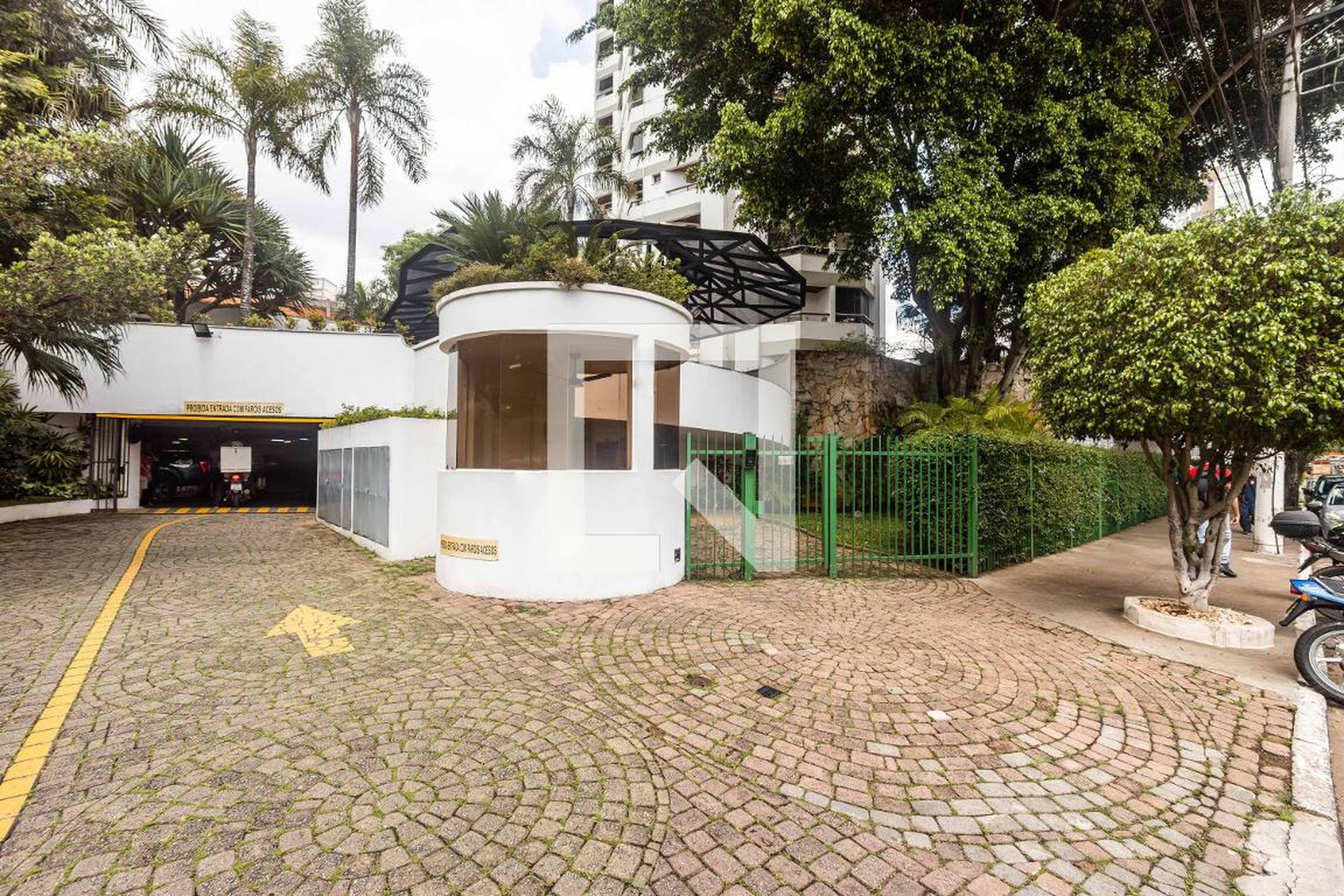 Fachada Condomínio Royal Ibirapuera Park