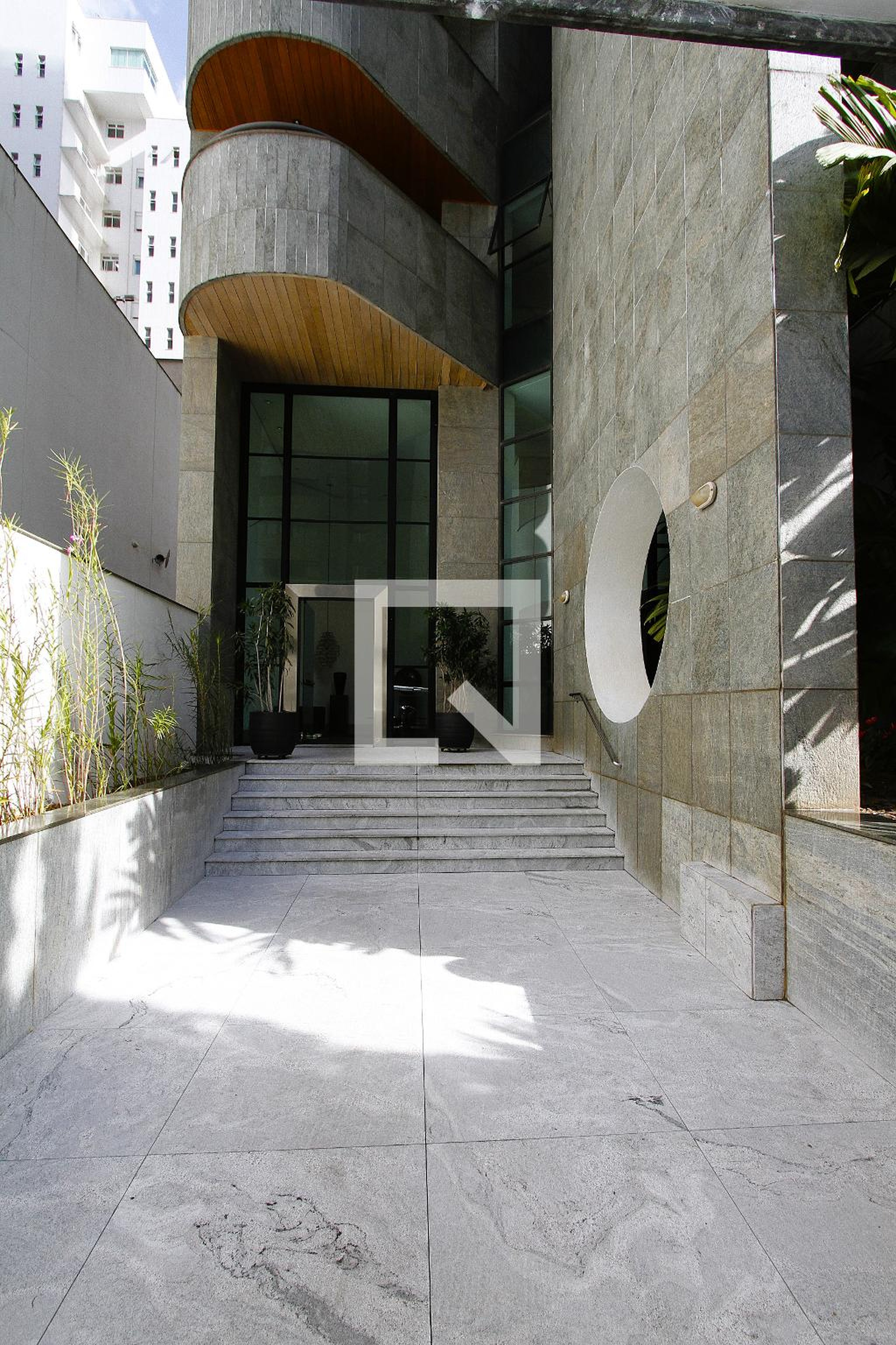 Entrada - Edificio La Brise