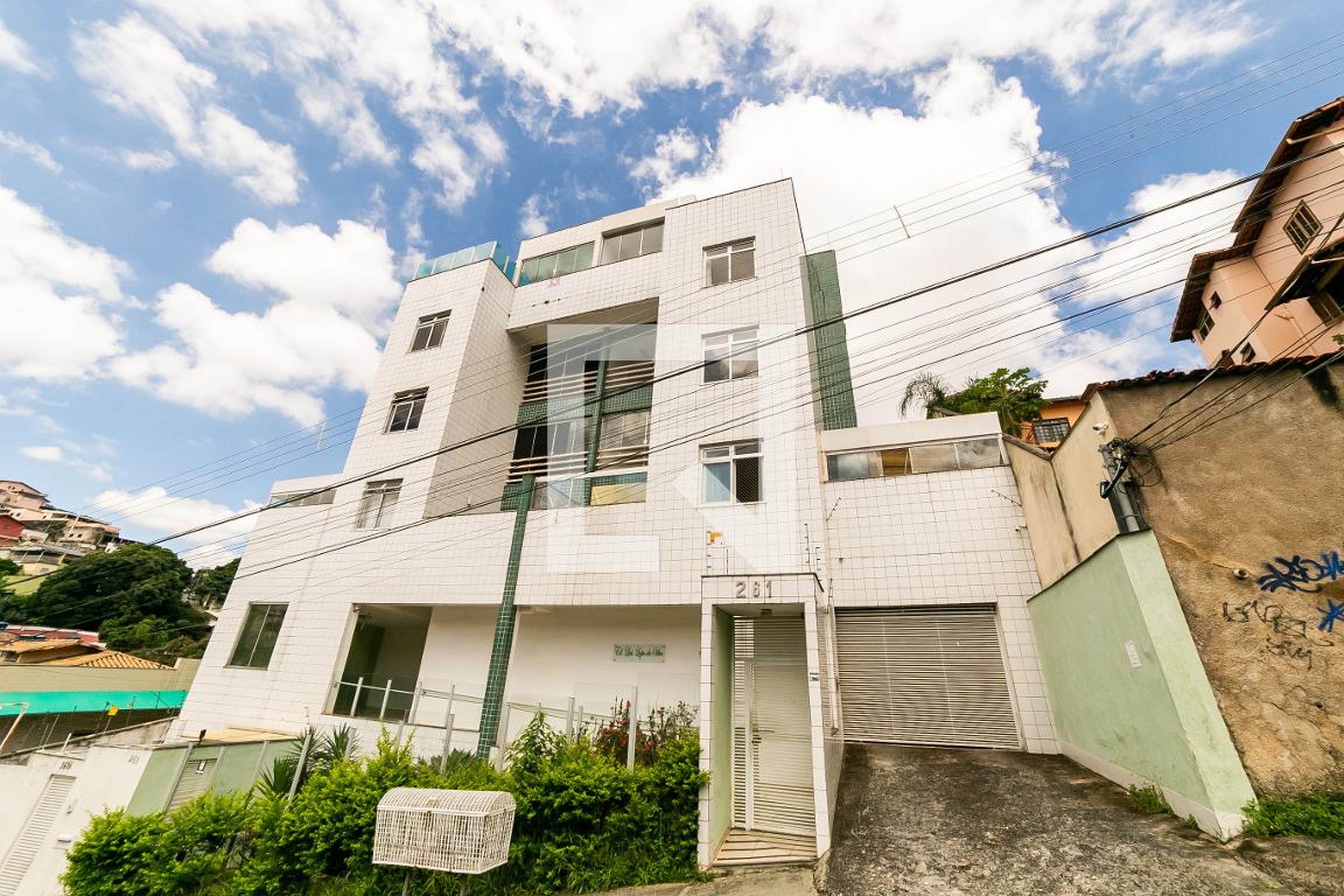 Fachada do Prédio Condomínio em Rua Panema, 261