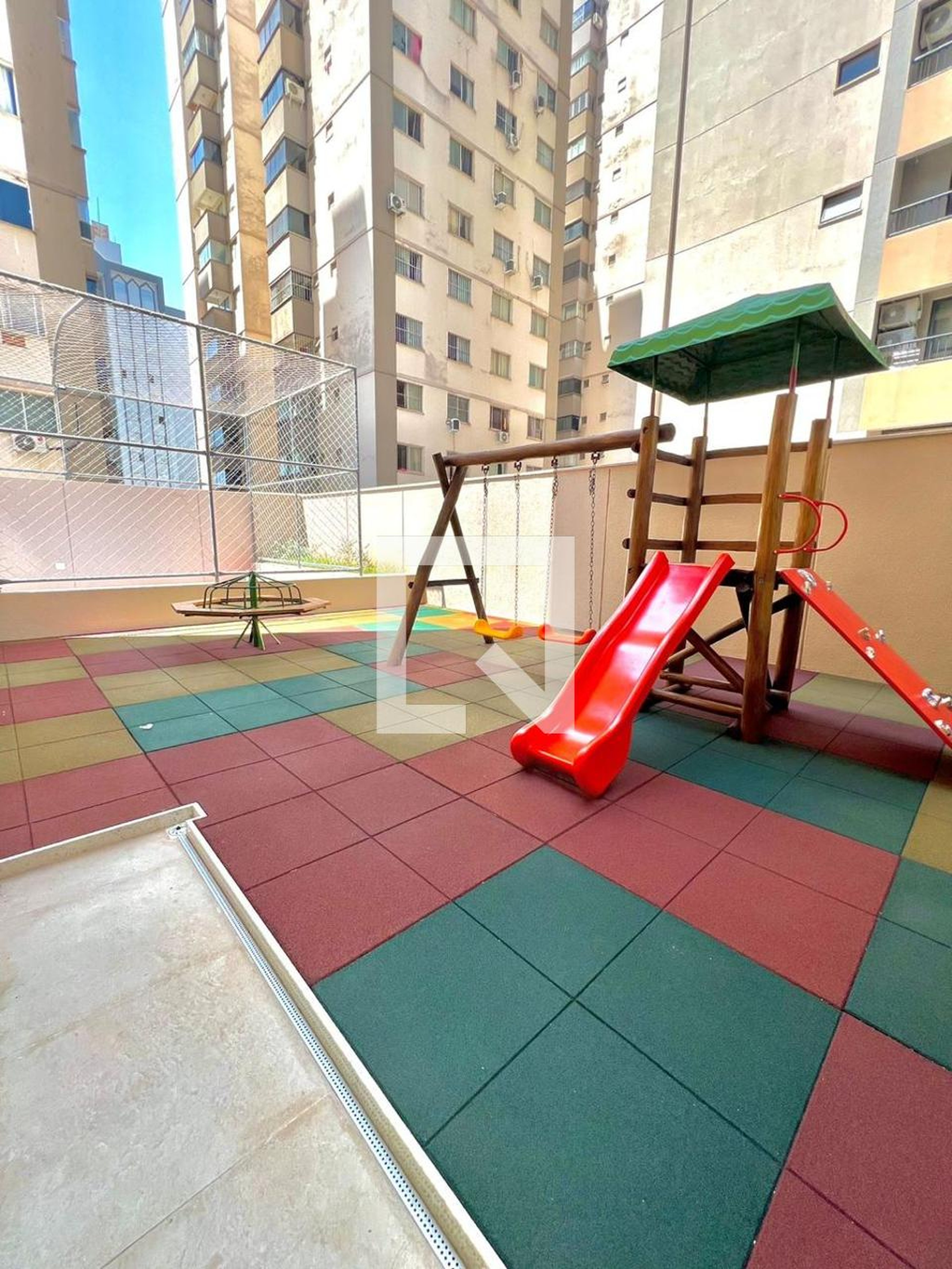 Área externa Condomínio em Rua T-37, 3457