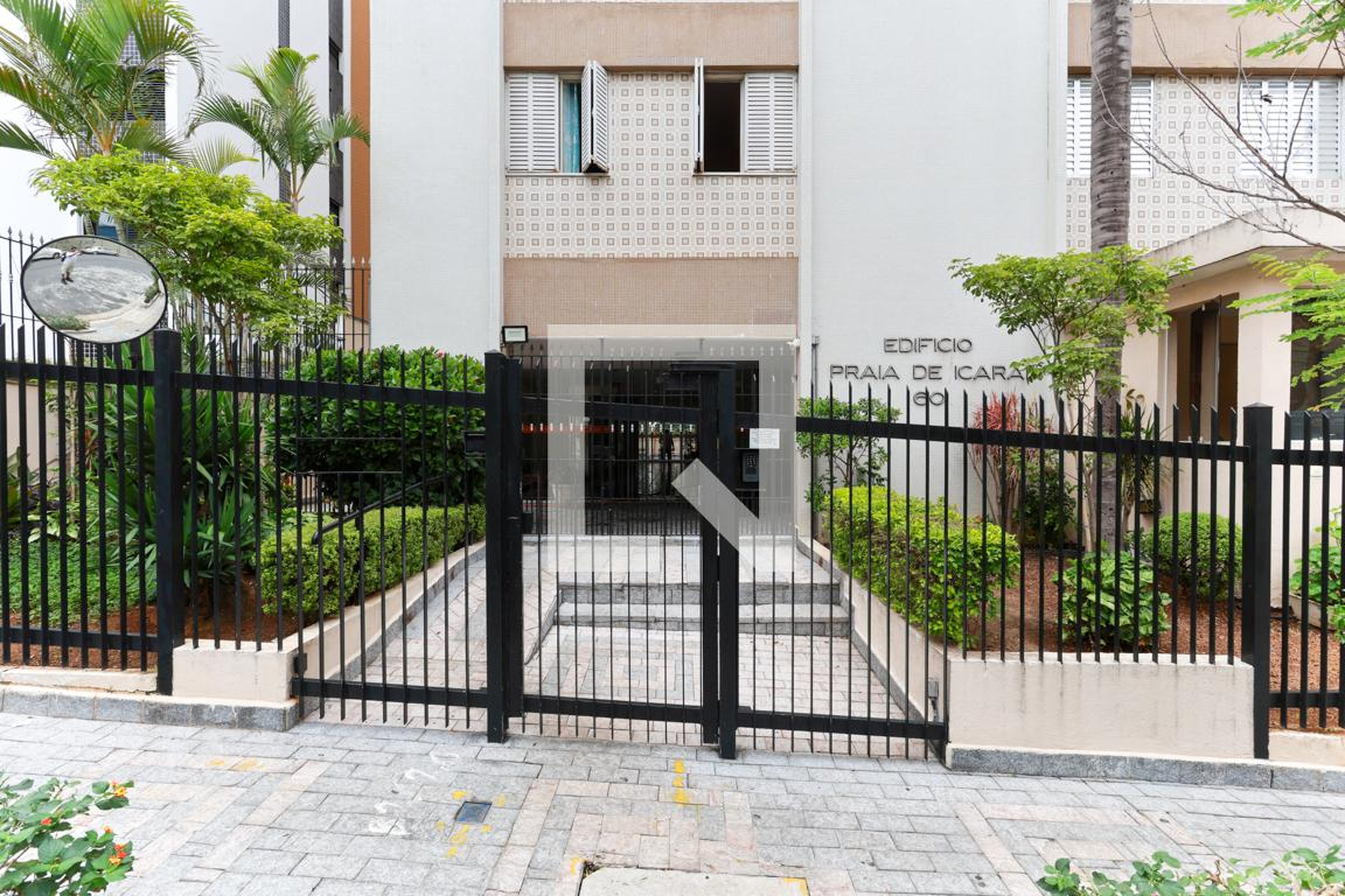Fachada do condomínio Edifício Praia de Icarai