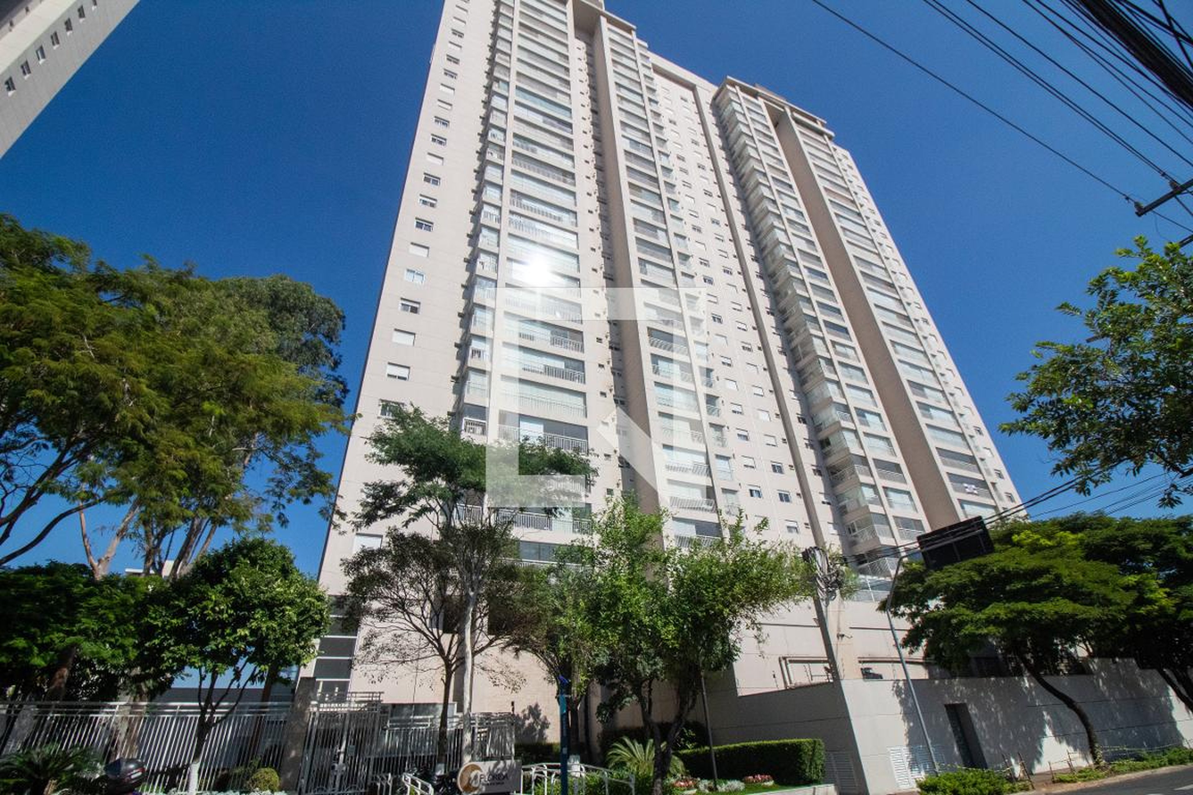 Fachada do Prédio Condomínio Florida Residence Park