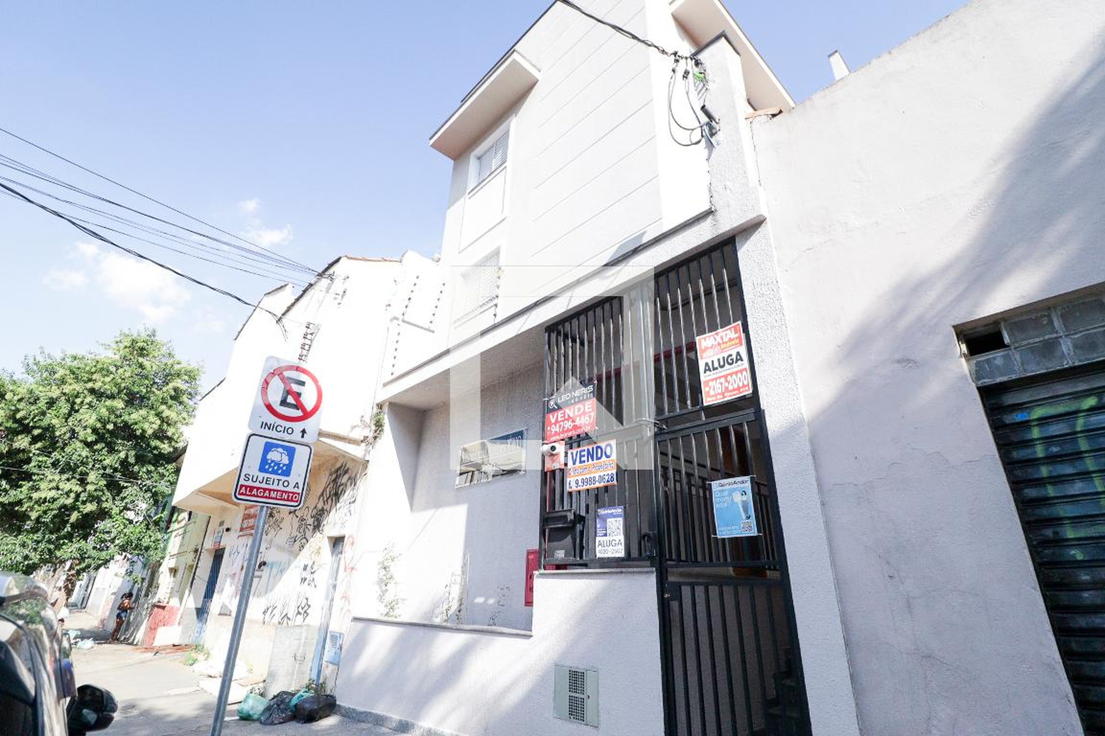 Fachada Condomínio em Rua Duarte de Azevedo, 790