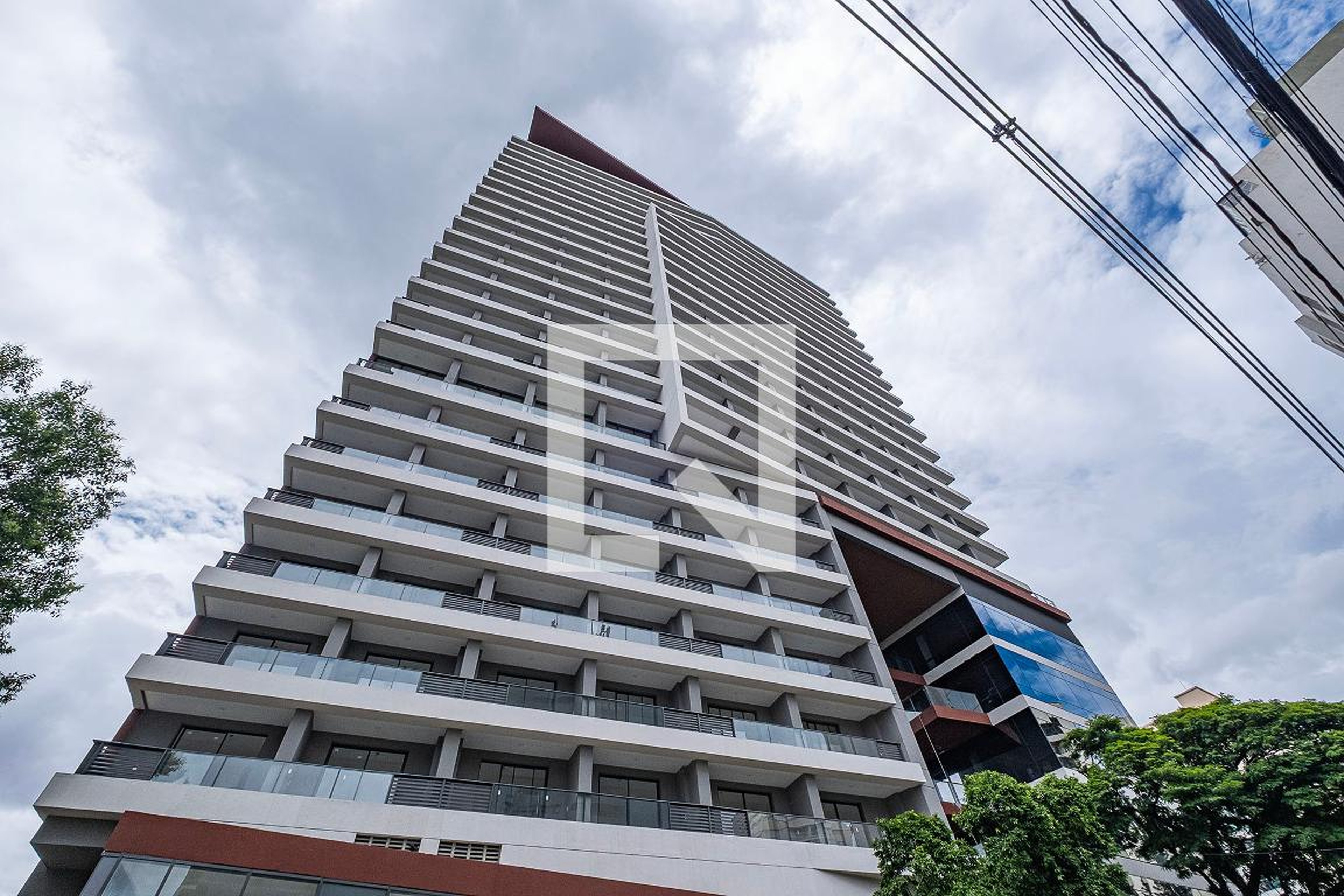 Fachada Condomínio Sky Pinheiros