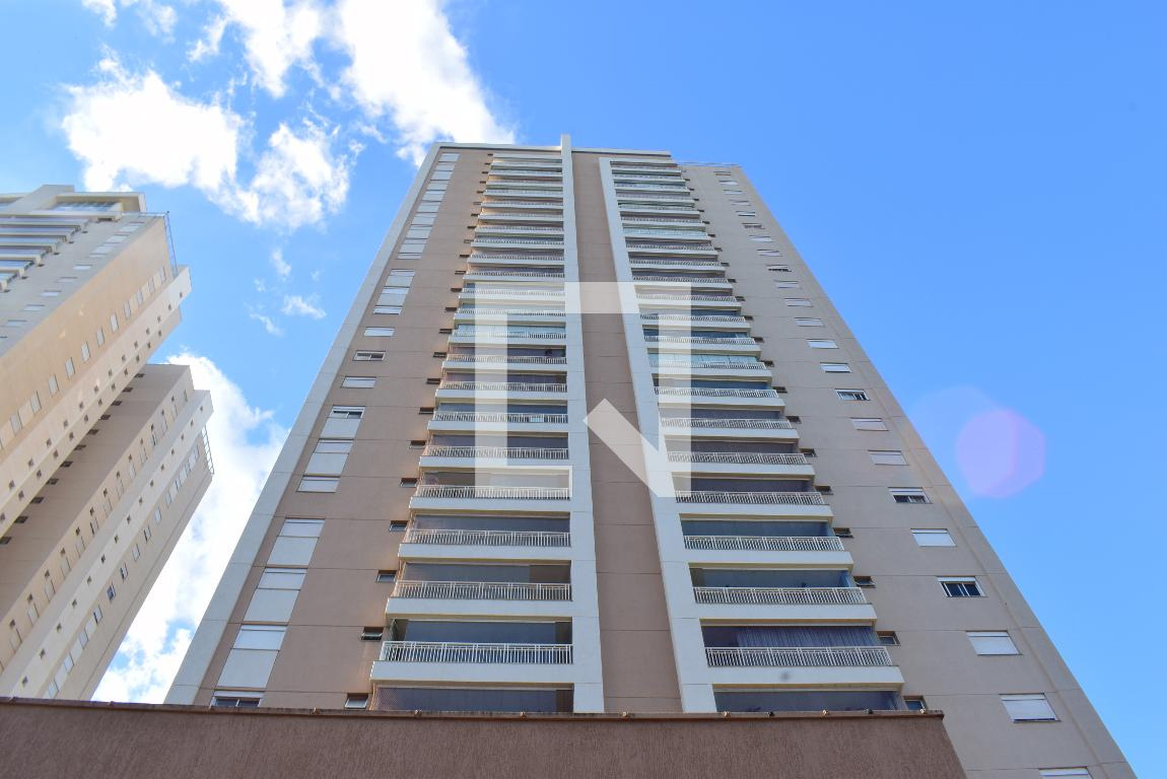 Fachada Condomínio Reserva do Botânico