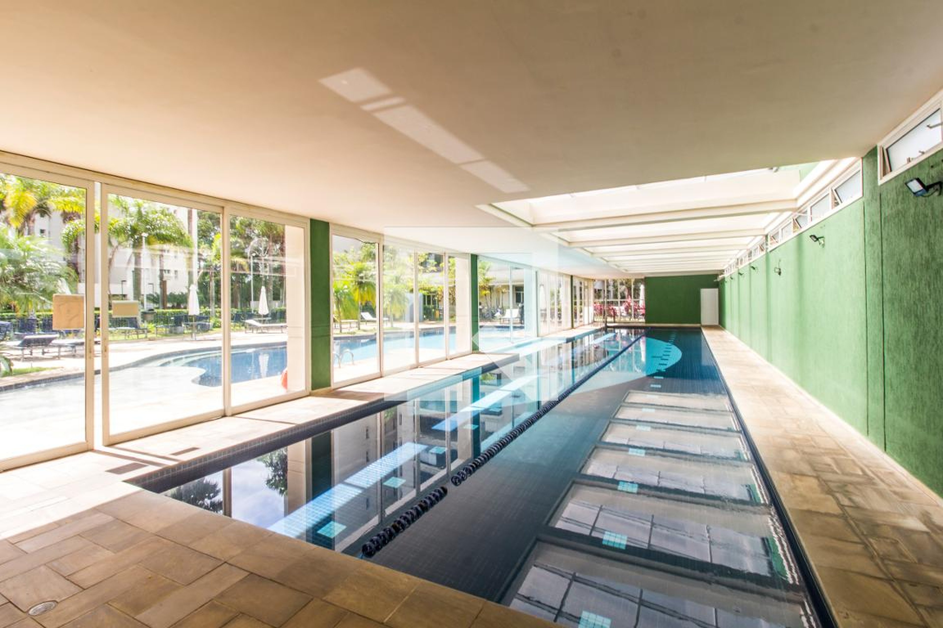 Piscina Coberta - Terraços Tamboré