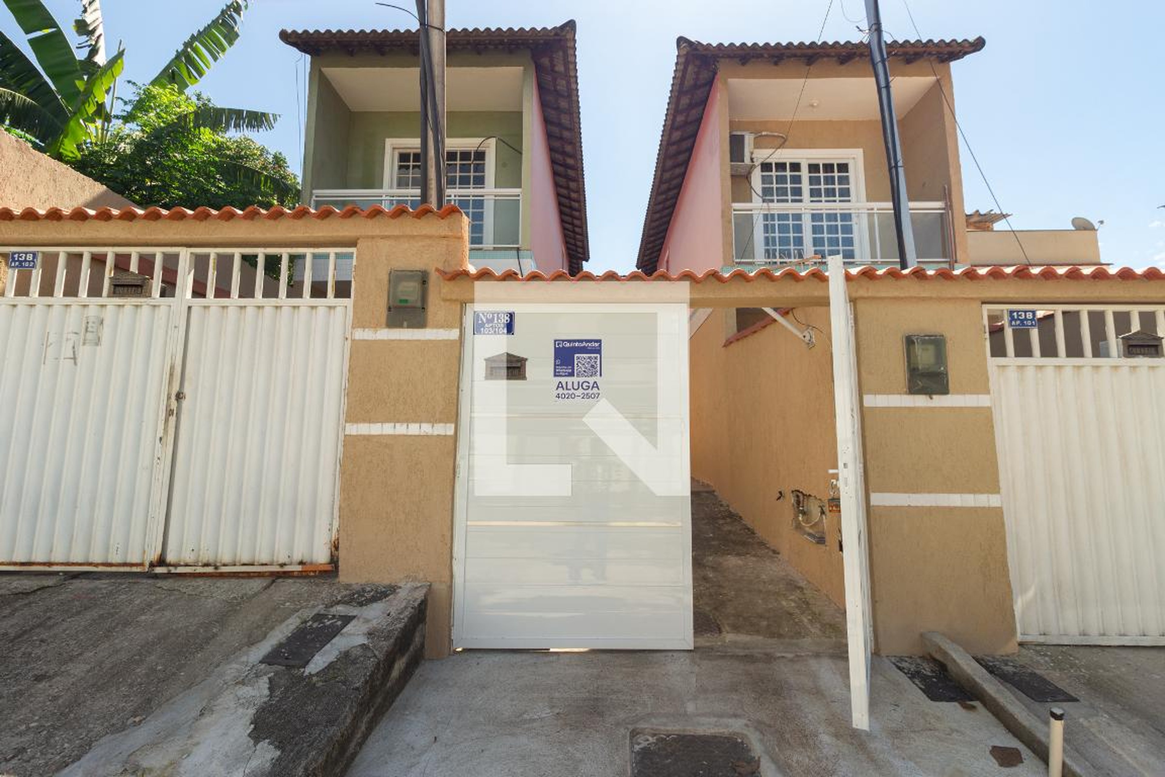 Fachada Condomínio em Rua do Alagoano, 138