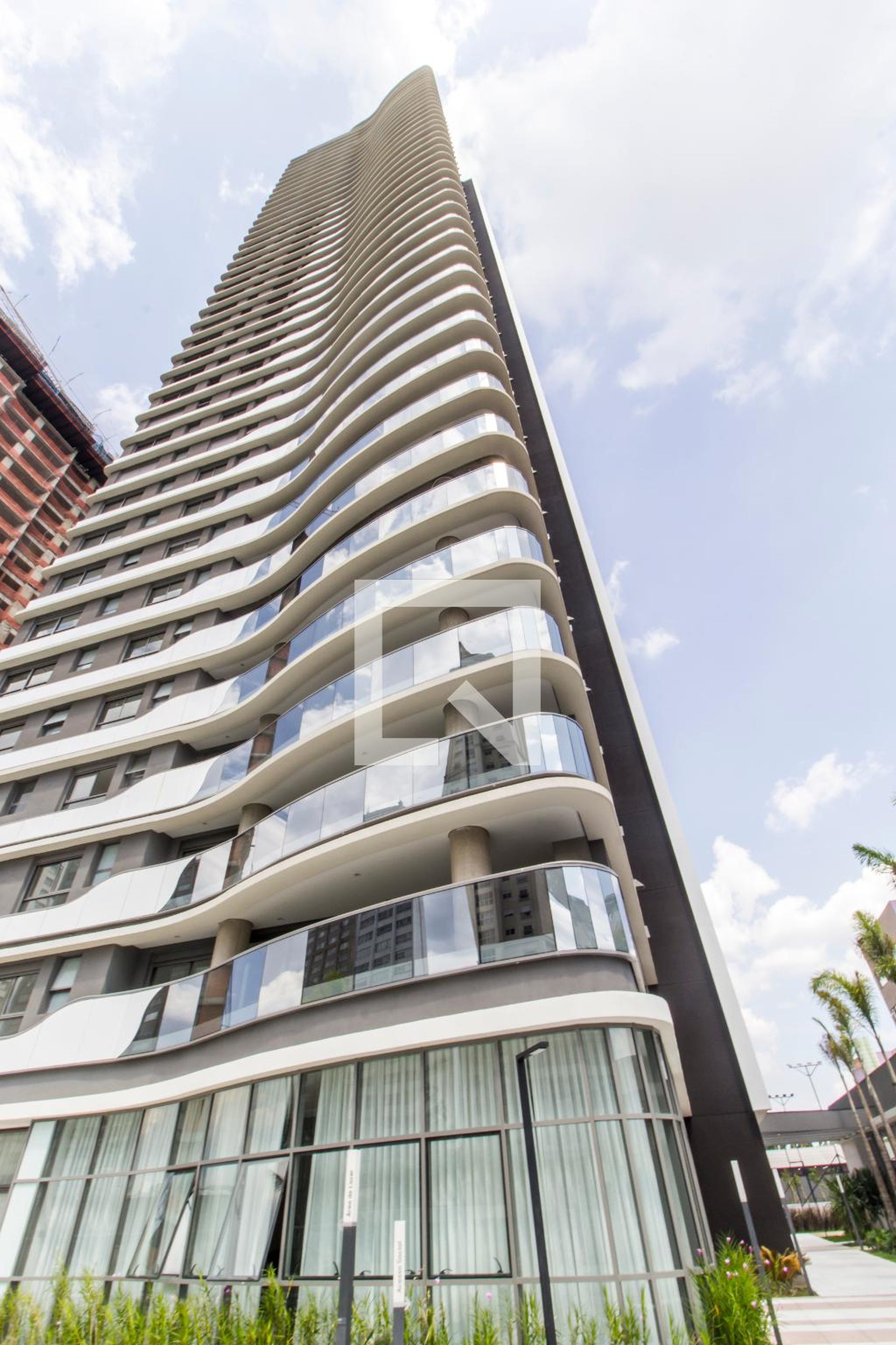 Fachada Condomínio Level Alphaville