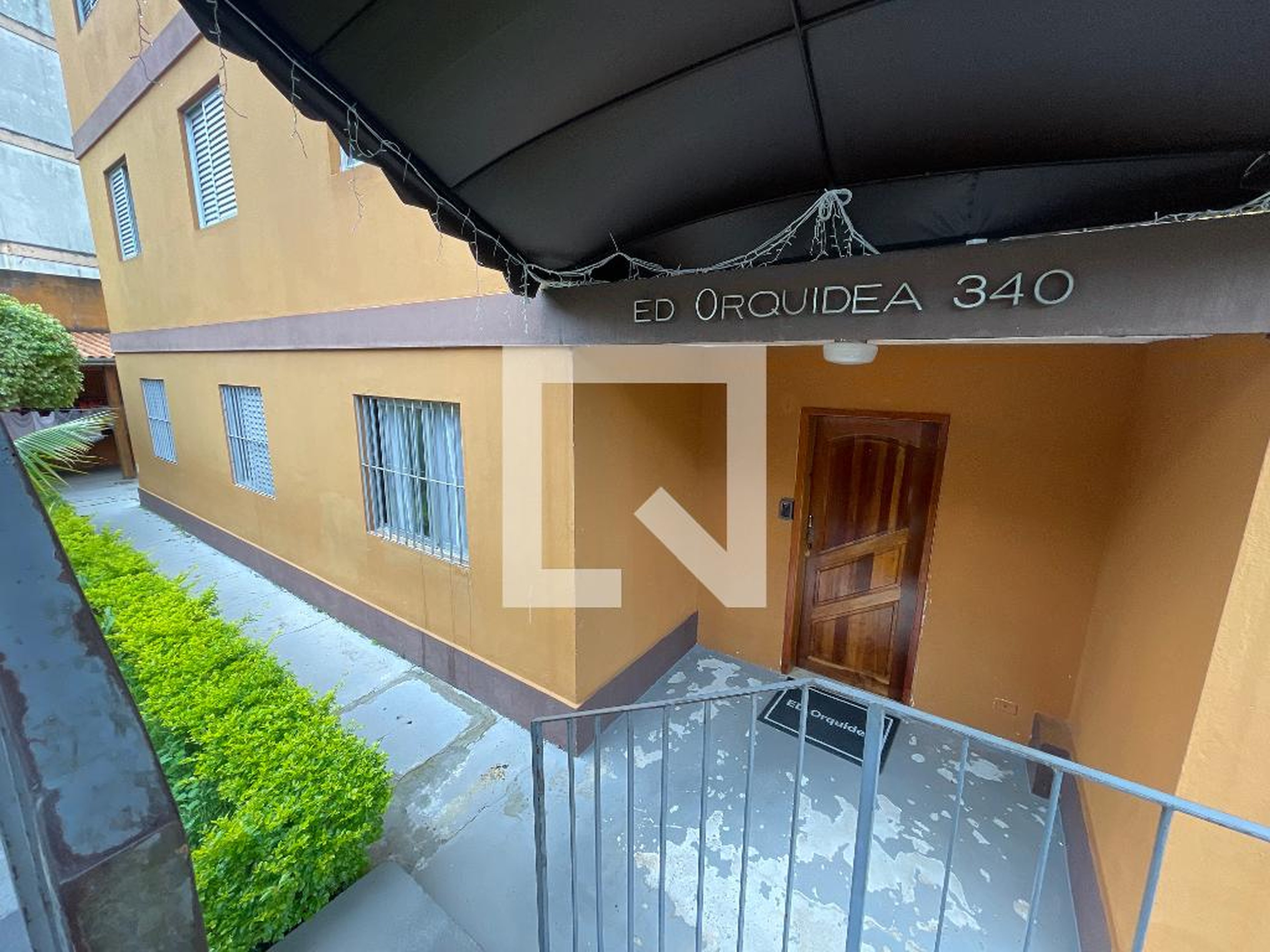 Fachada Condomínio em Rua Pirajussara, 340