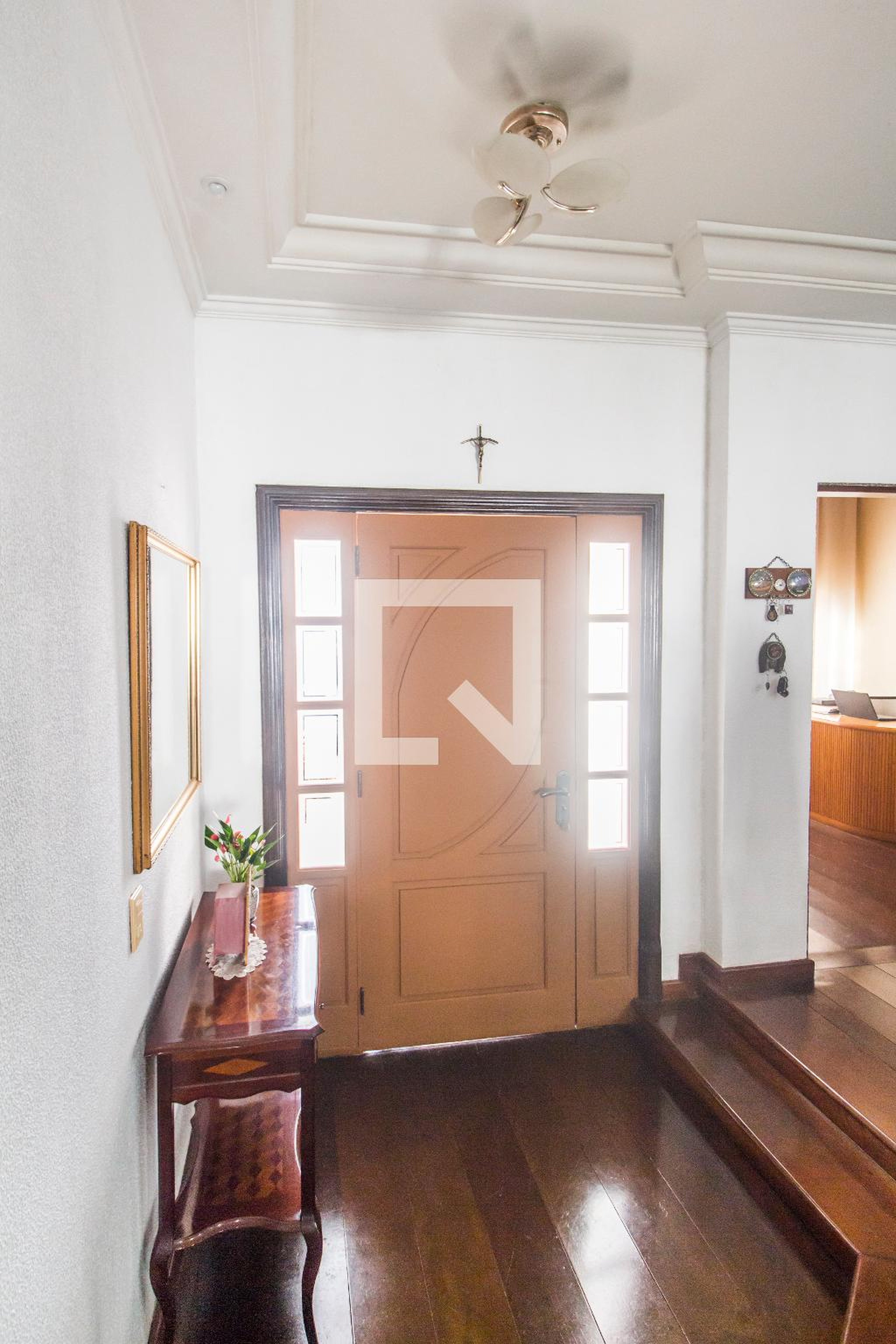 Entrada Condomínio em Avenida Pacífico Sul, 423