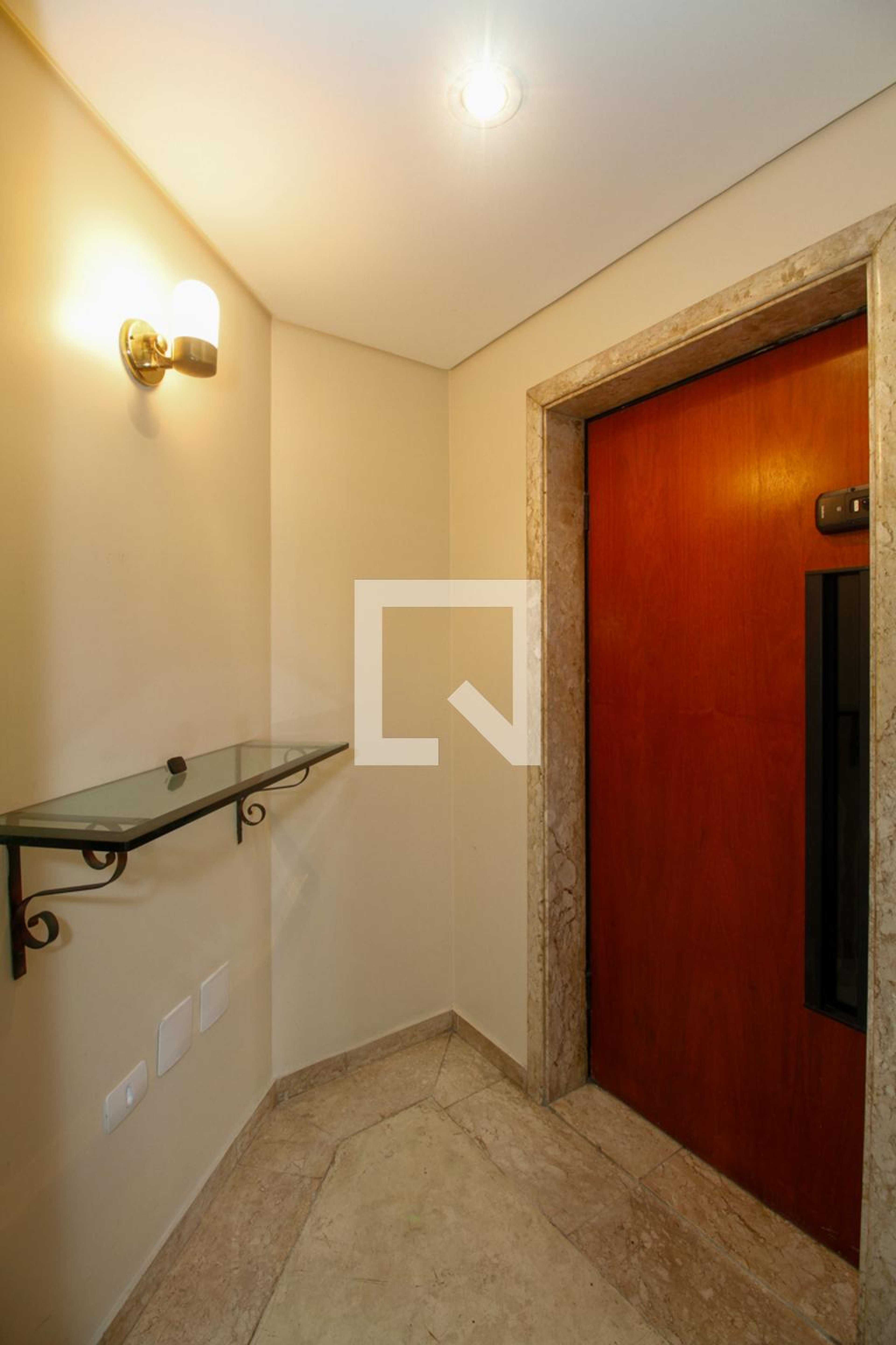 Hall de Entrada - California Dream