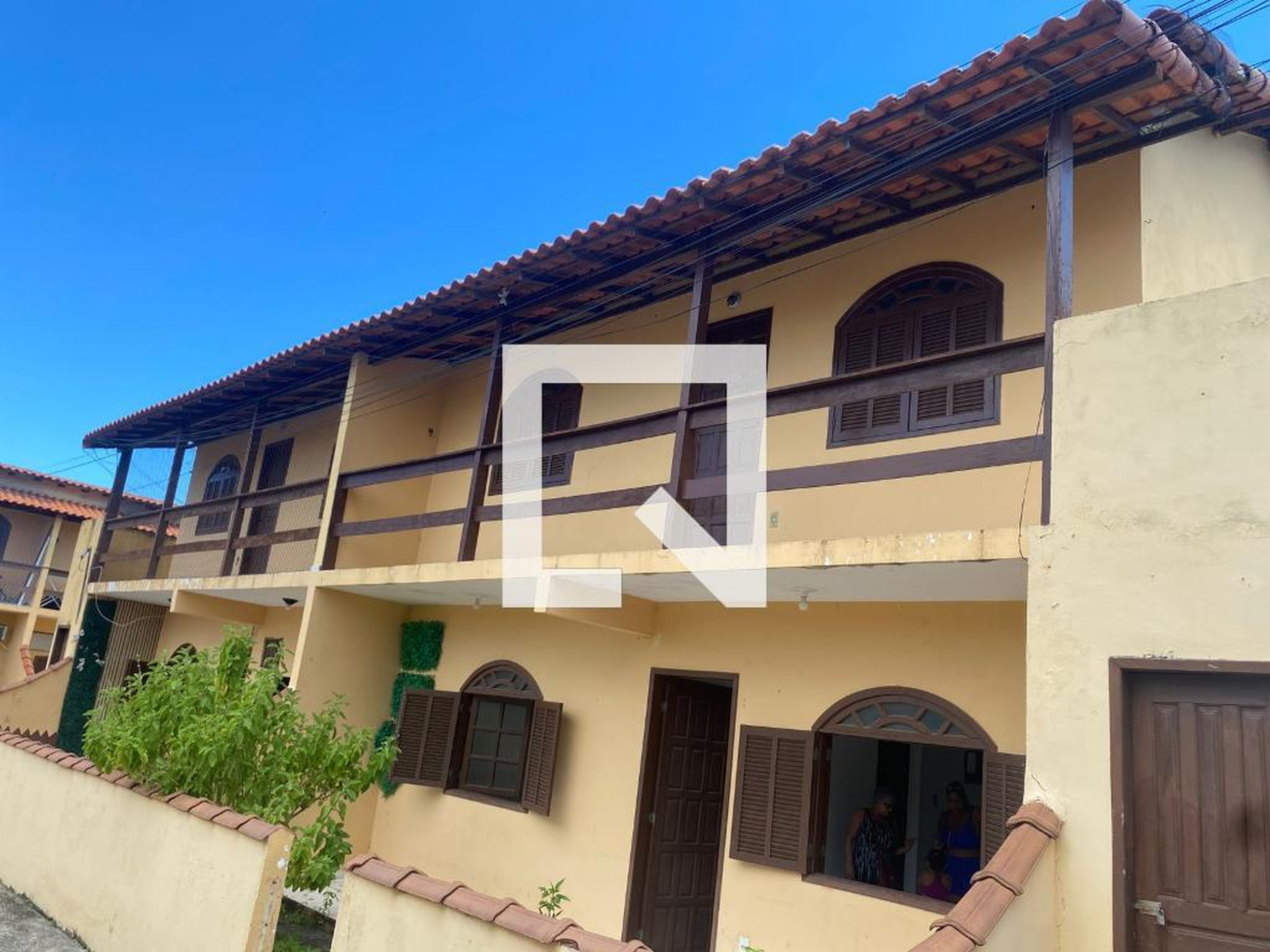 Fachada Condomínio em Rua Assis Coelho da Silva, 538