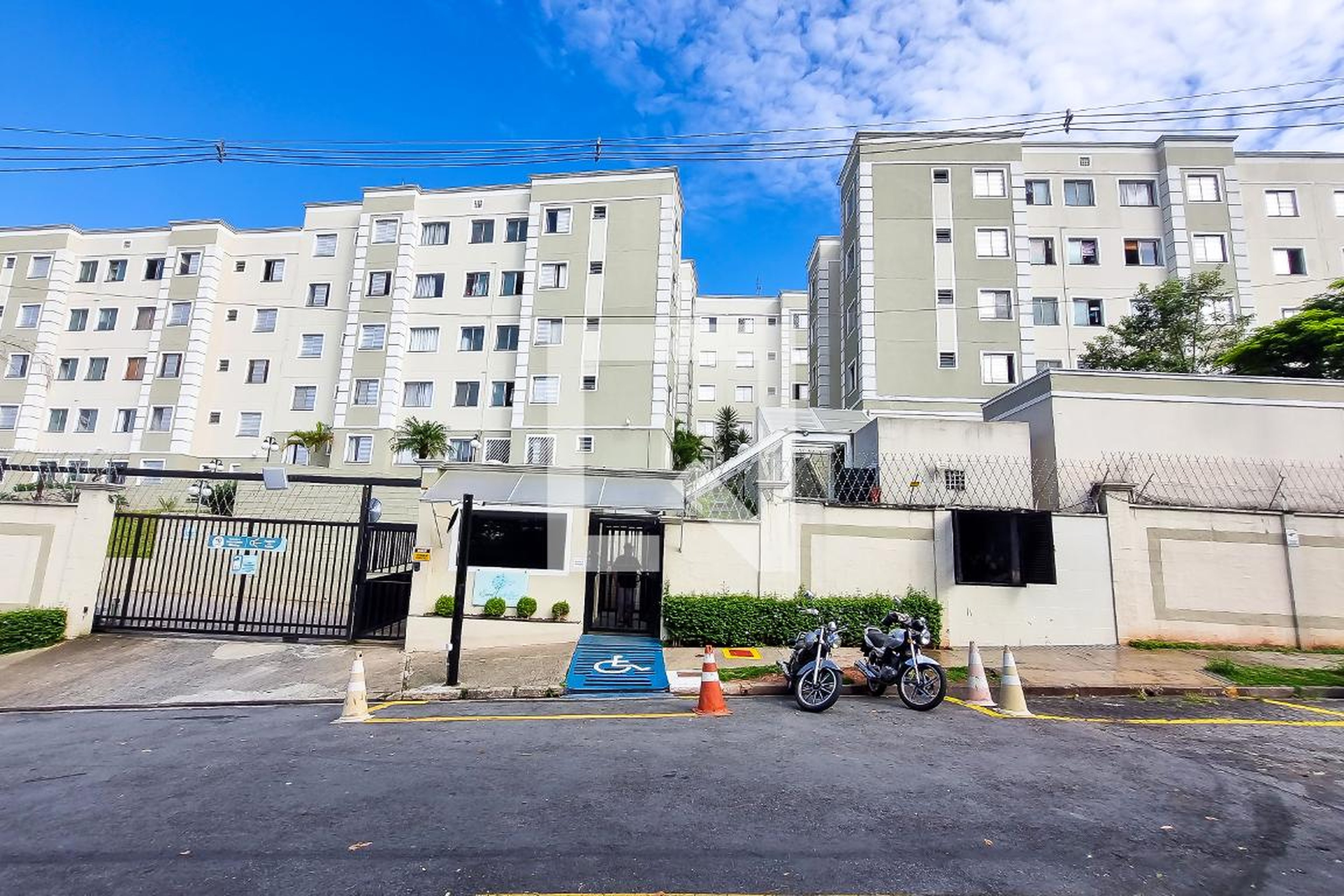 Fachada Condomínio Saint Arthur