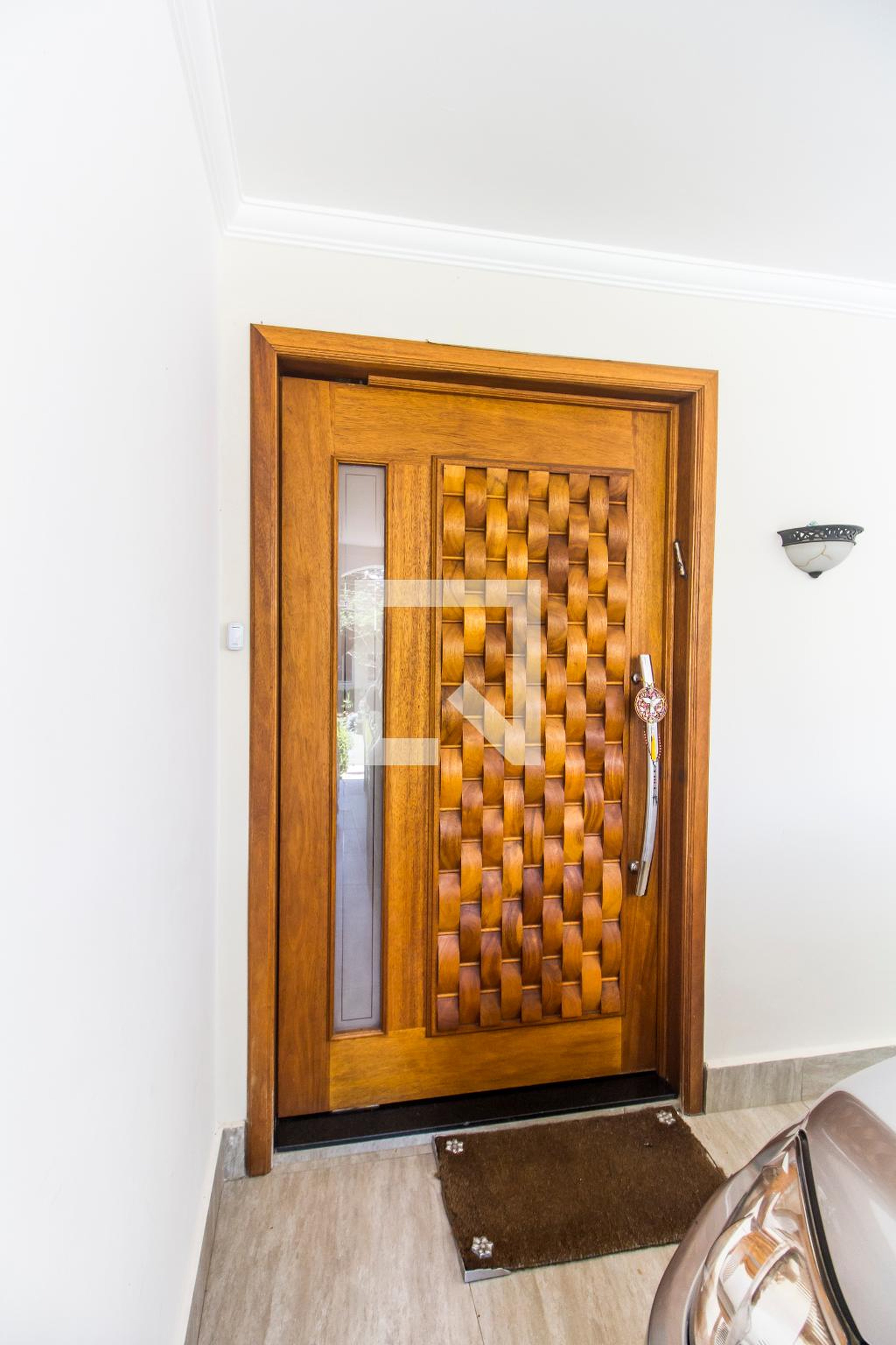 Entrada Condomínio em Alameda dos Ciclâmes, 116