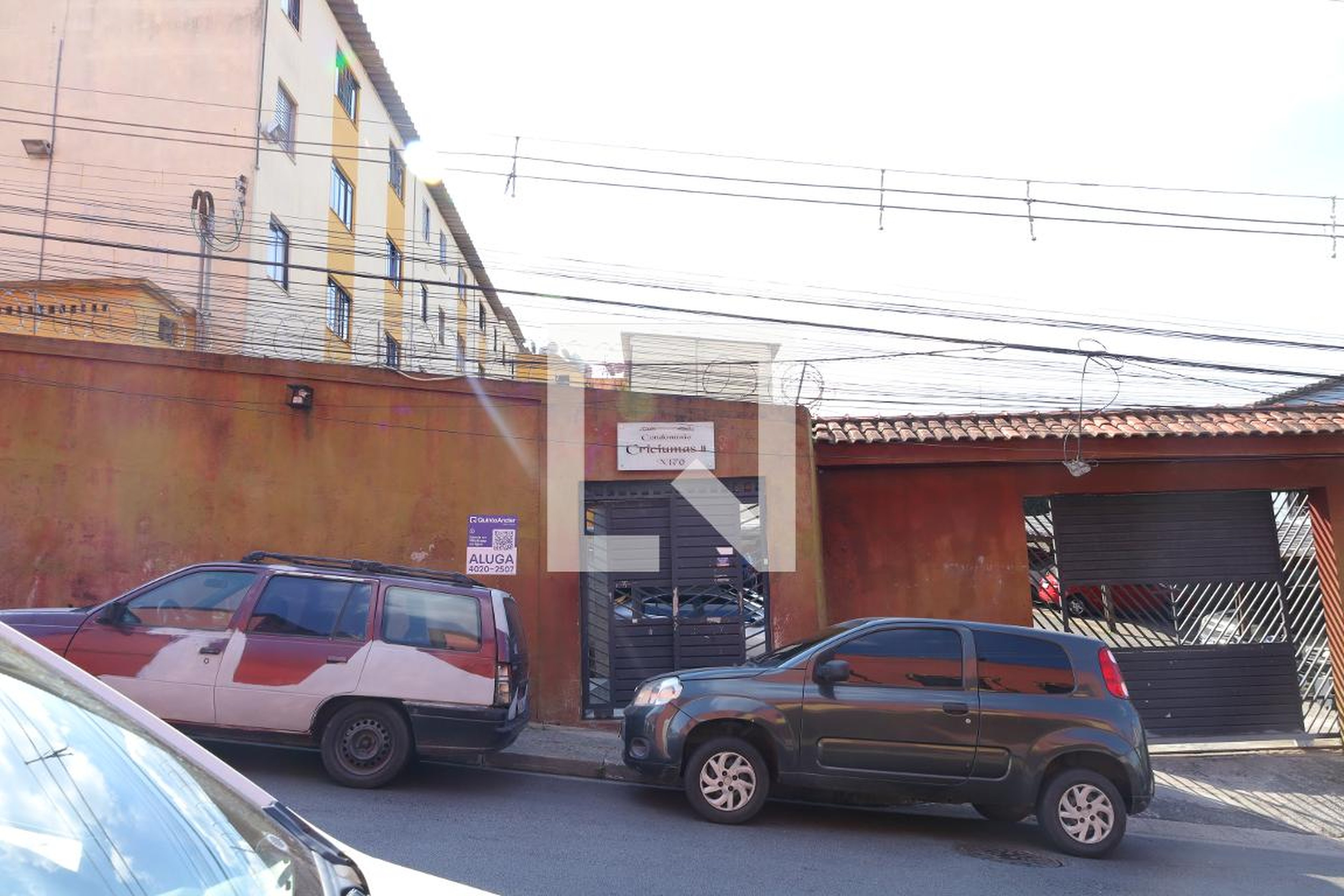 Fachada do condomínio Condomínio em Rua Igarapé Água Azul, 170