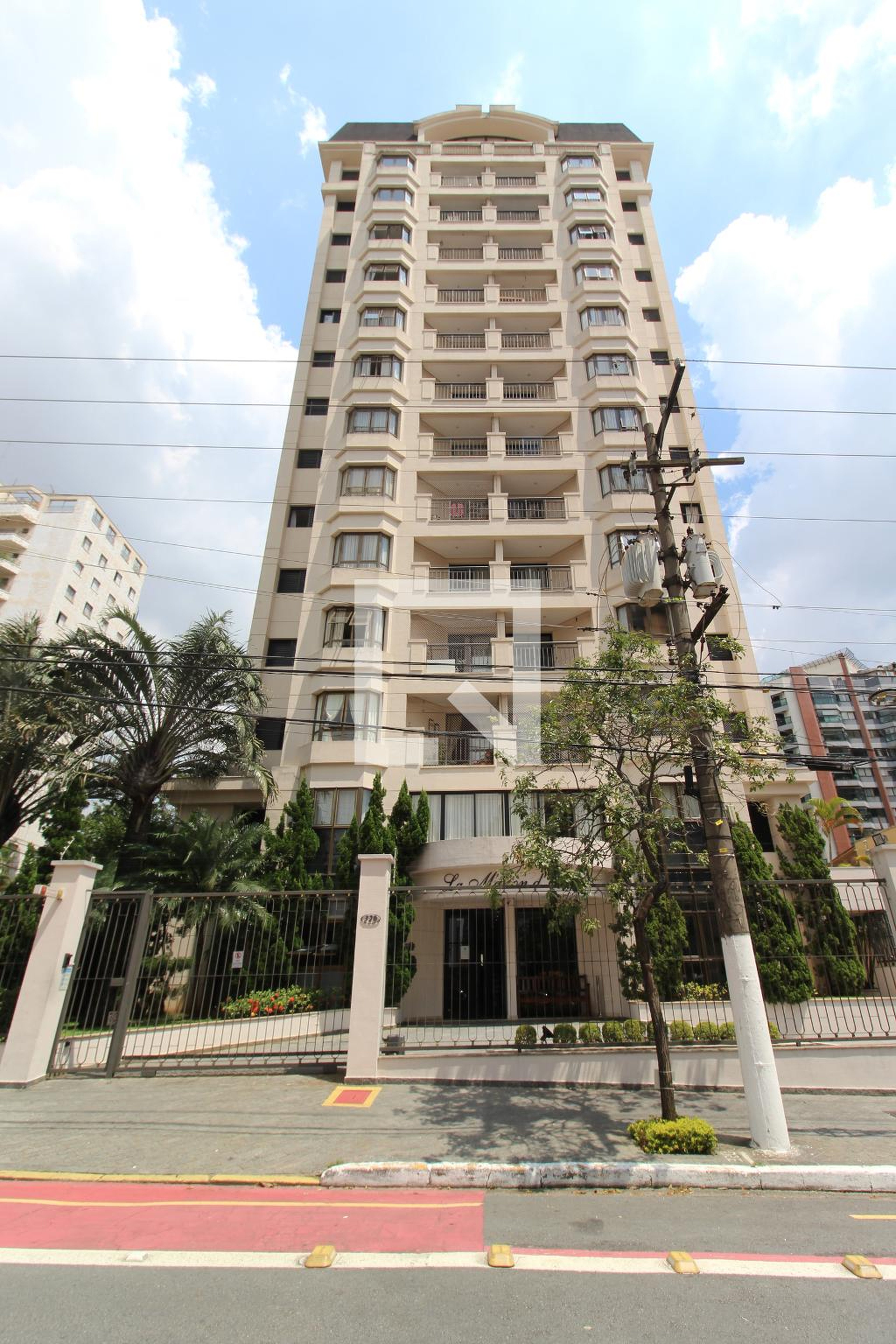 Fachada Condomínio Ed La Maison D Estan