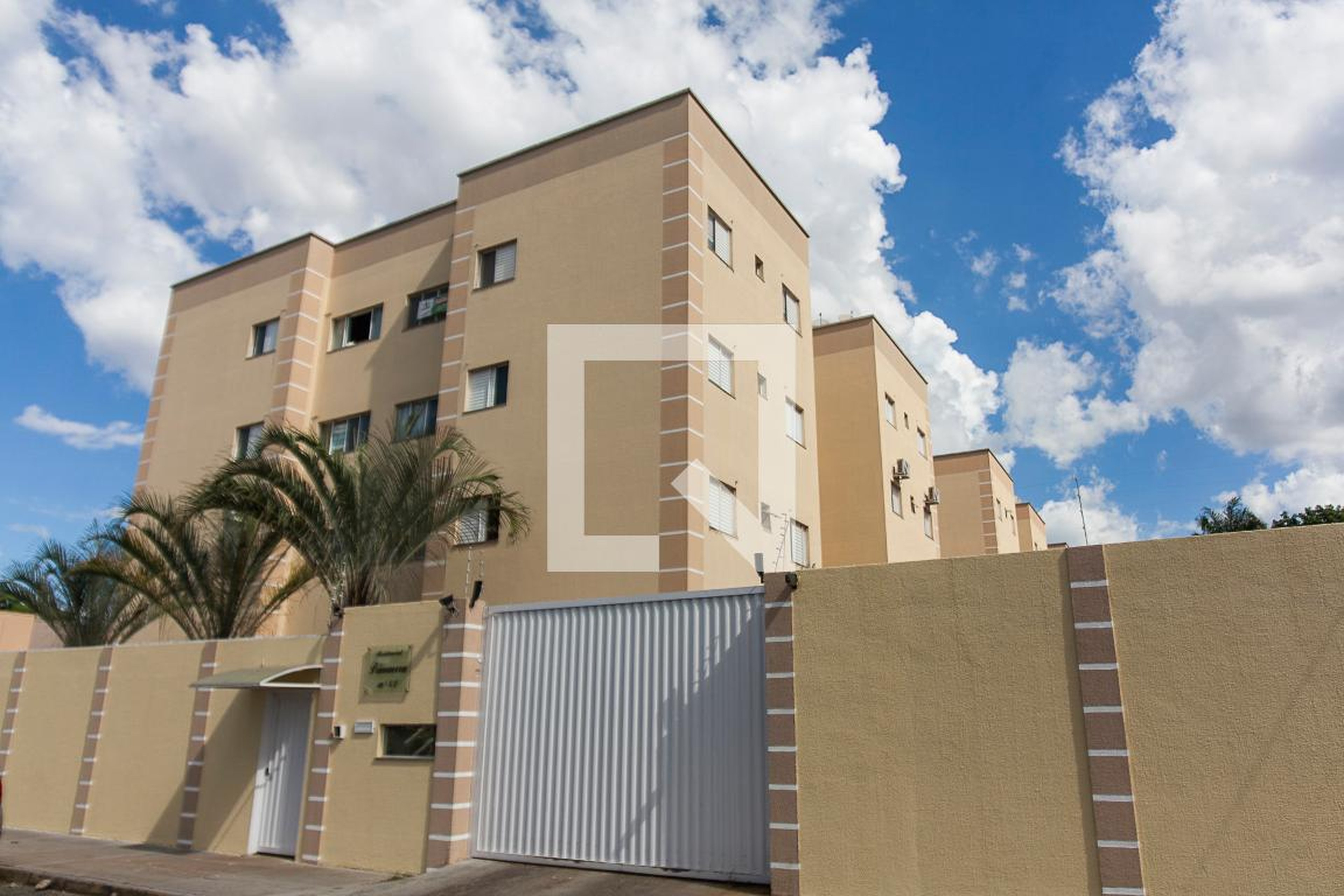 Fachada do Condominio Condomínio em Rua Aguapé, 83