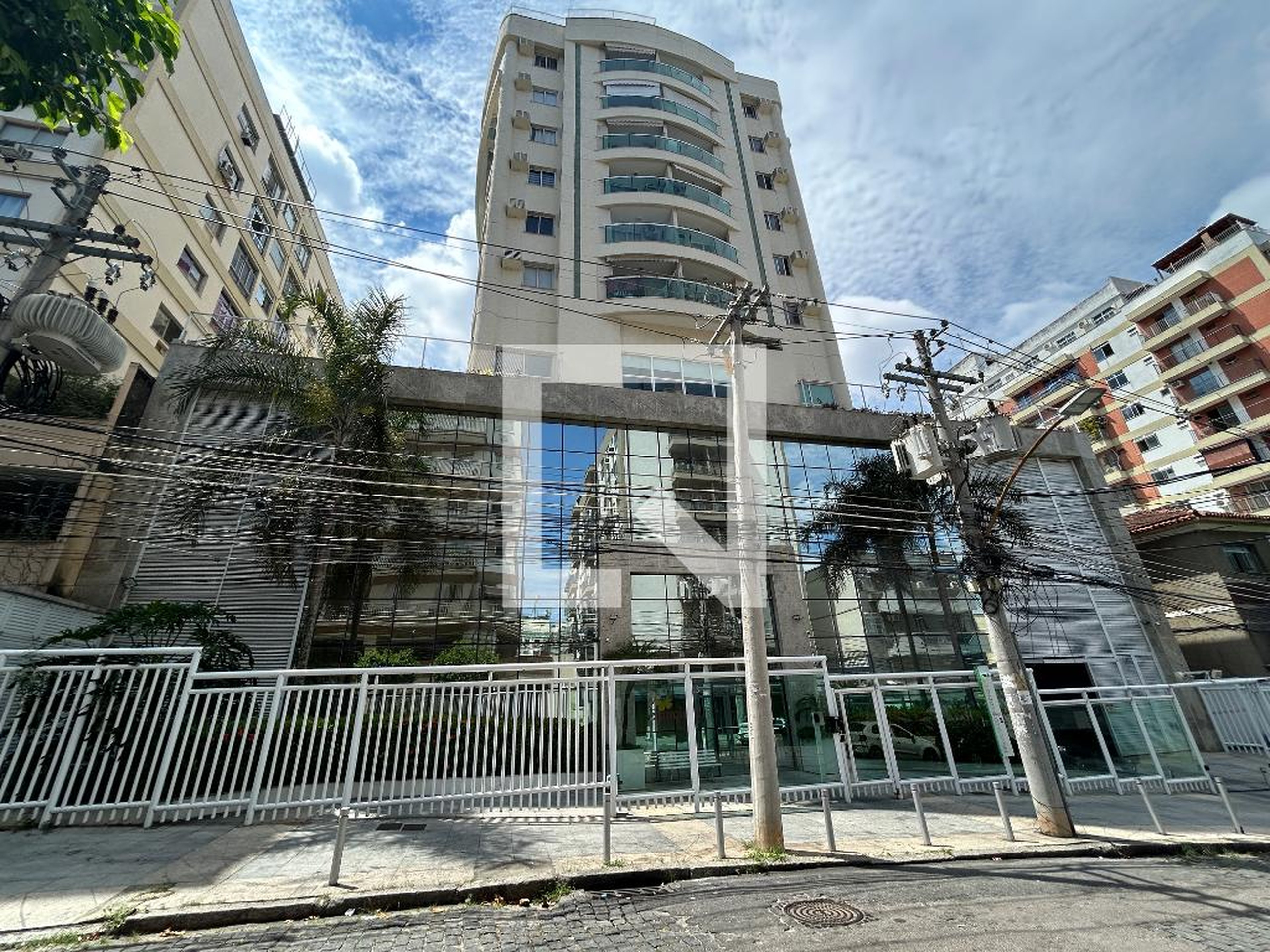 Fachada do Prédio Condomínio Speciale Méier