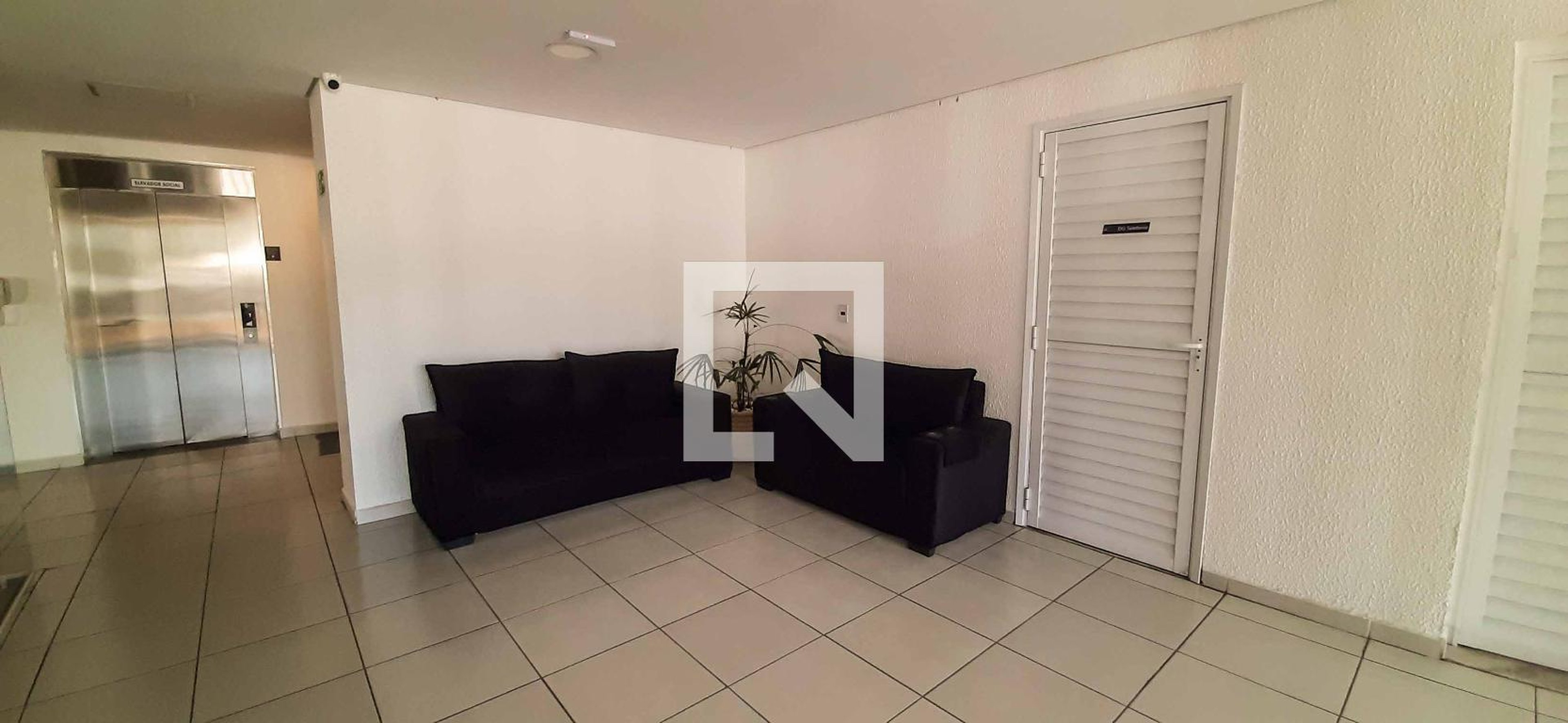 Hall de Entrada - Raro Capelinha