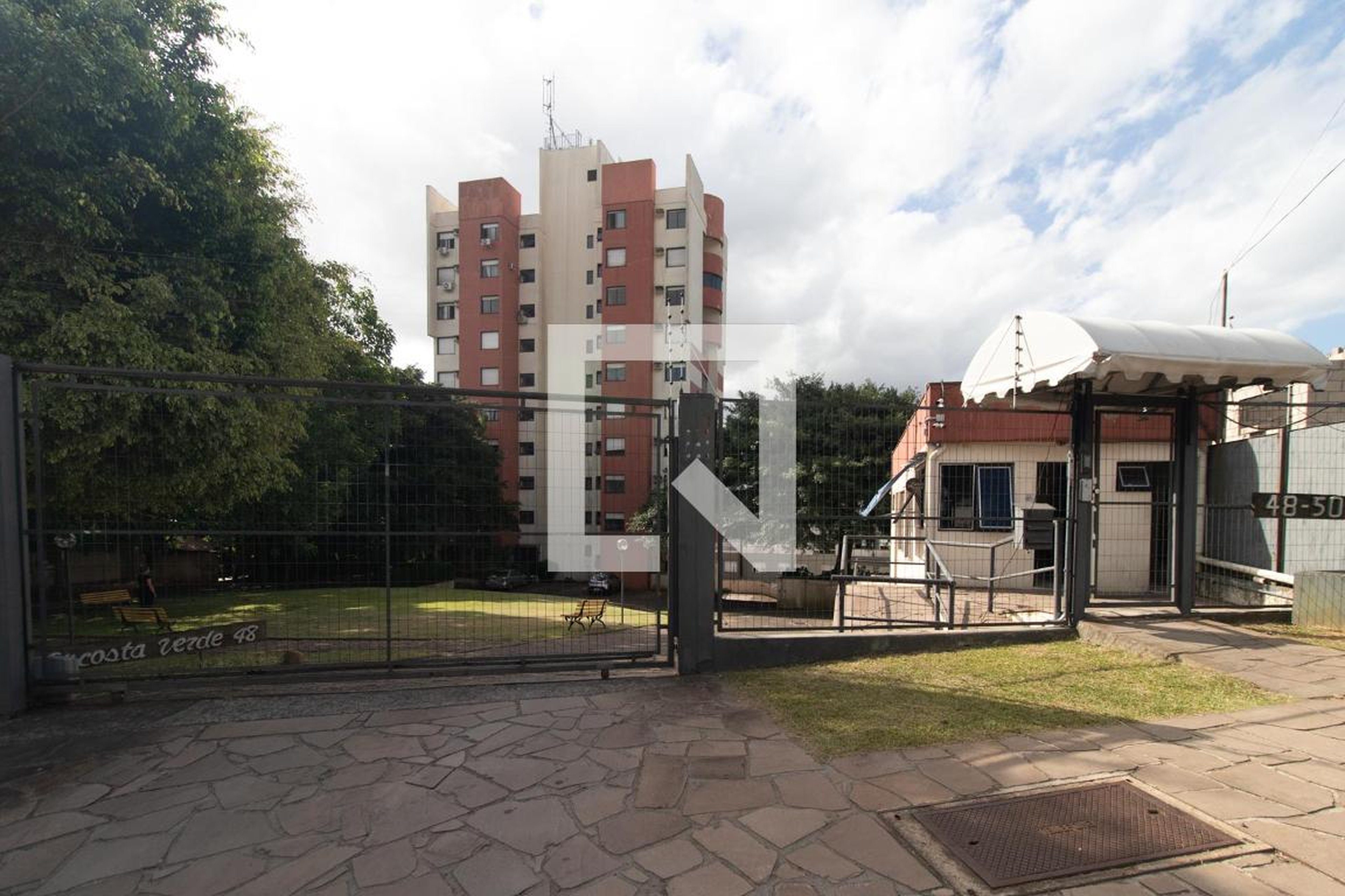 Fachada Condomínio Encosta Verde