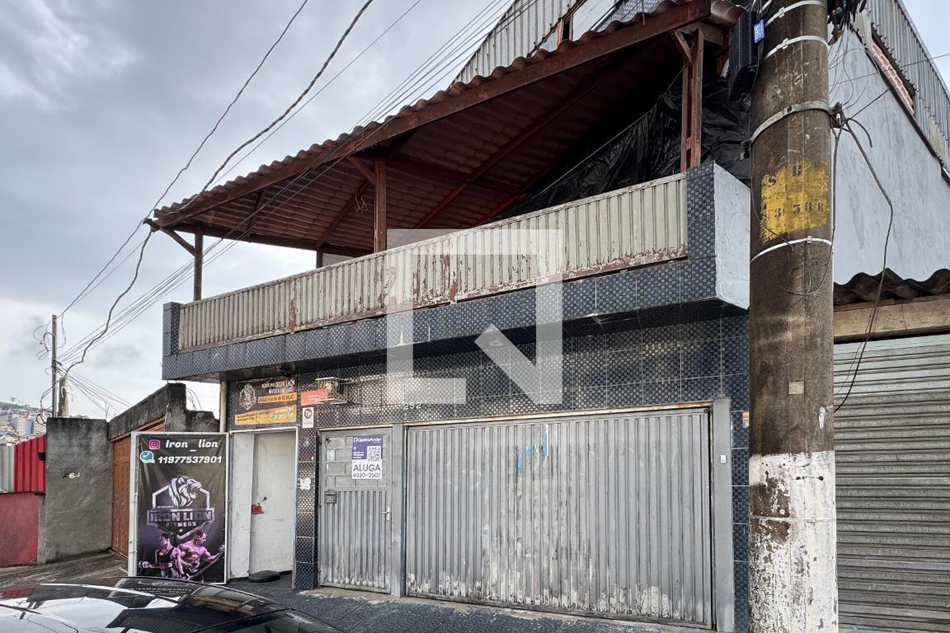 Fachada Condomínio em Rua Vicente Paschoaletti, 252