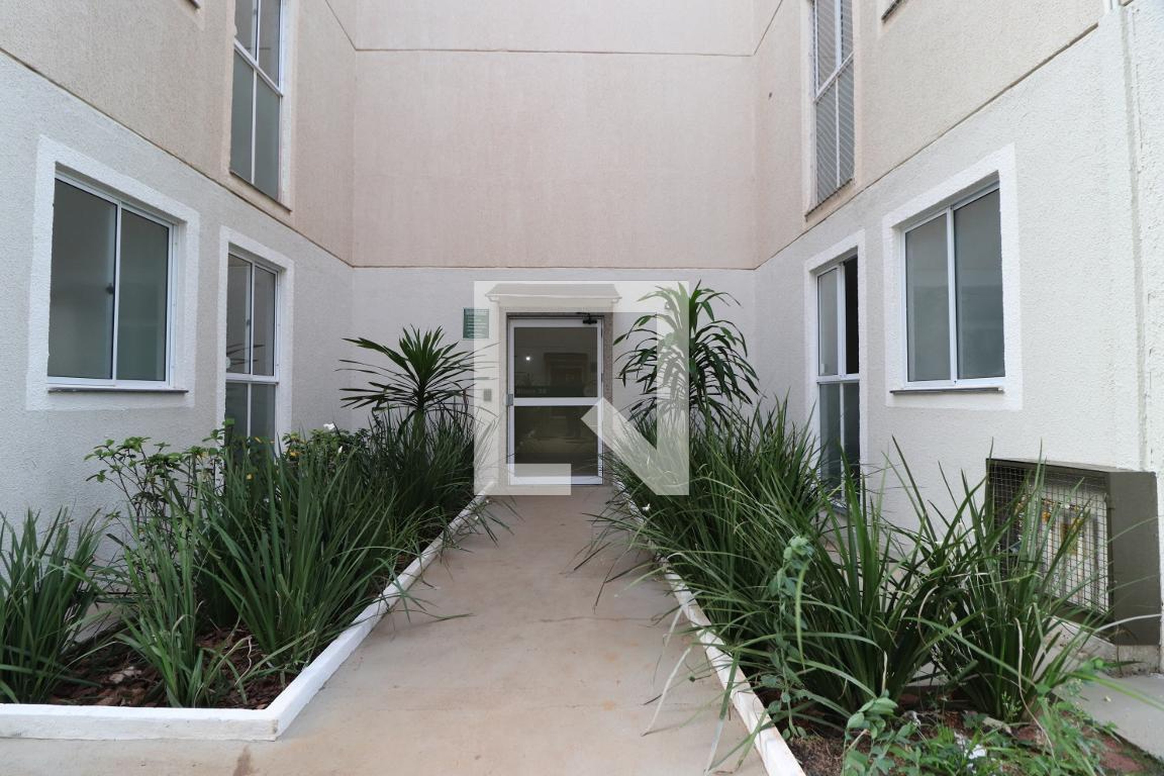 Hall de entrada Condomínio em Rua João Rodrigues de Castro, 55