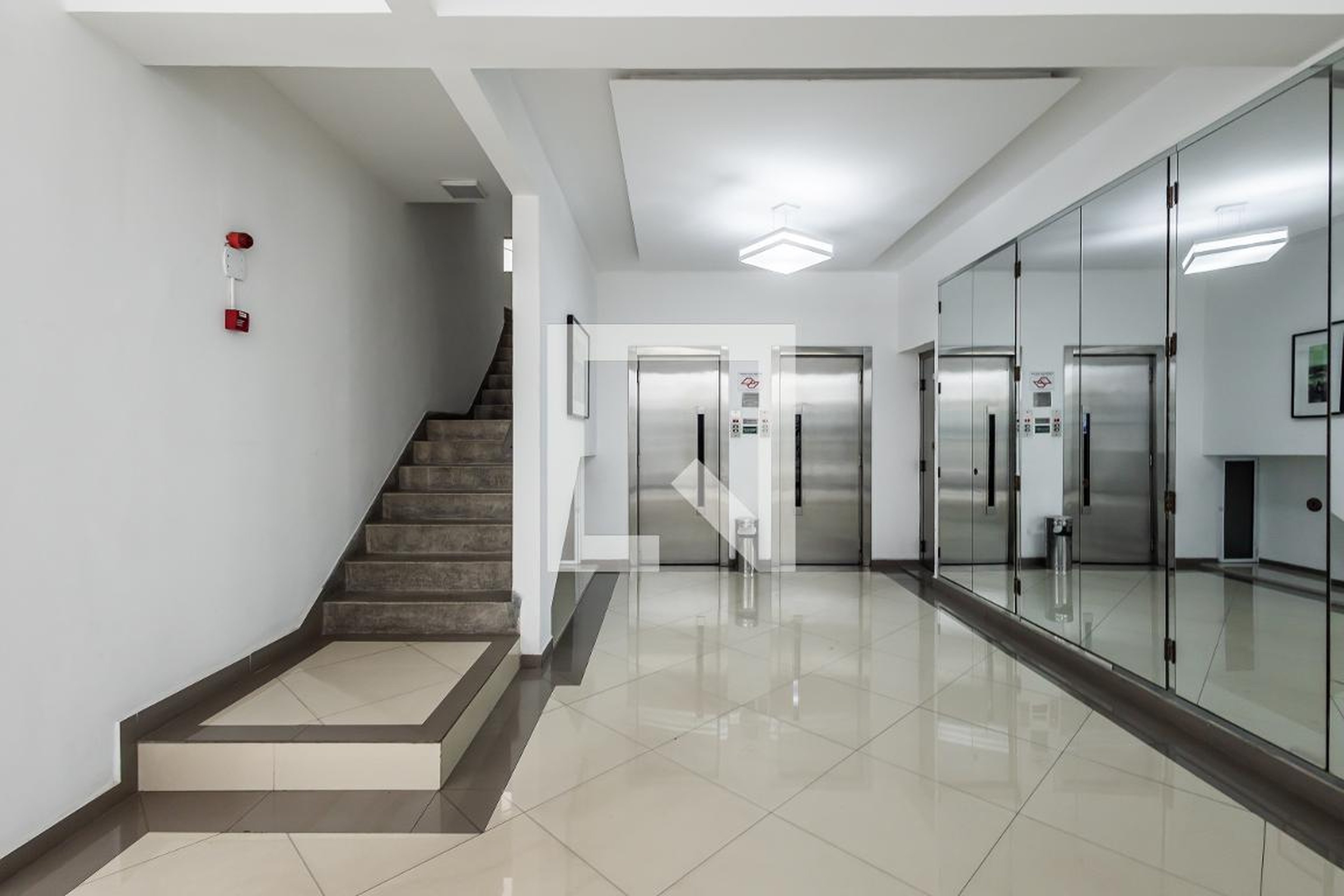 Hall social - Edifício Monte Branco