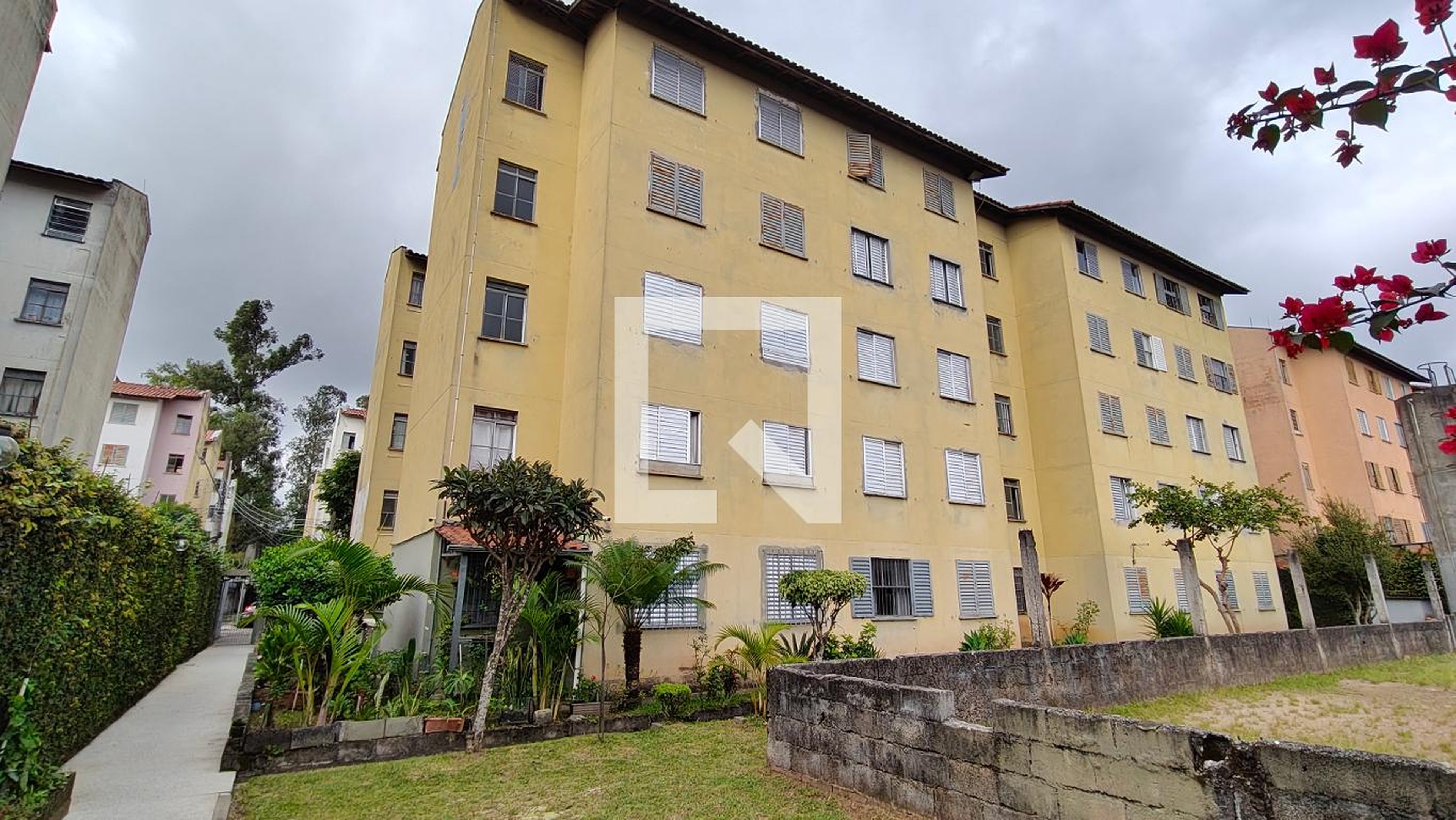 Fachada Condomínio em Rua Jair Rosa Pinto, 11616