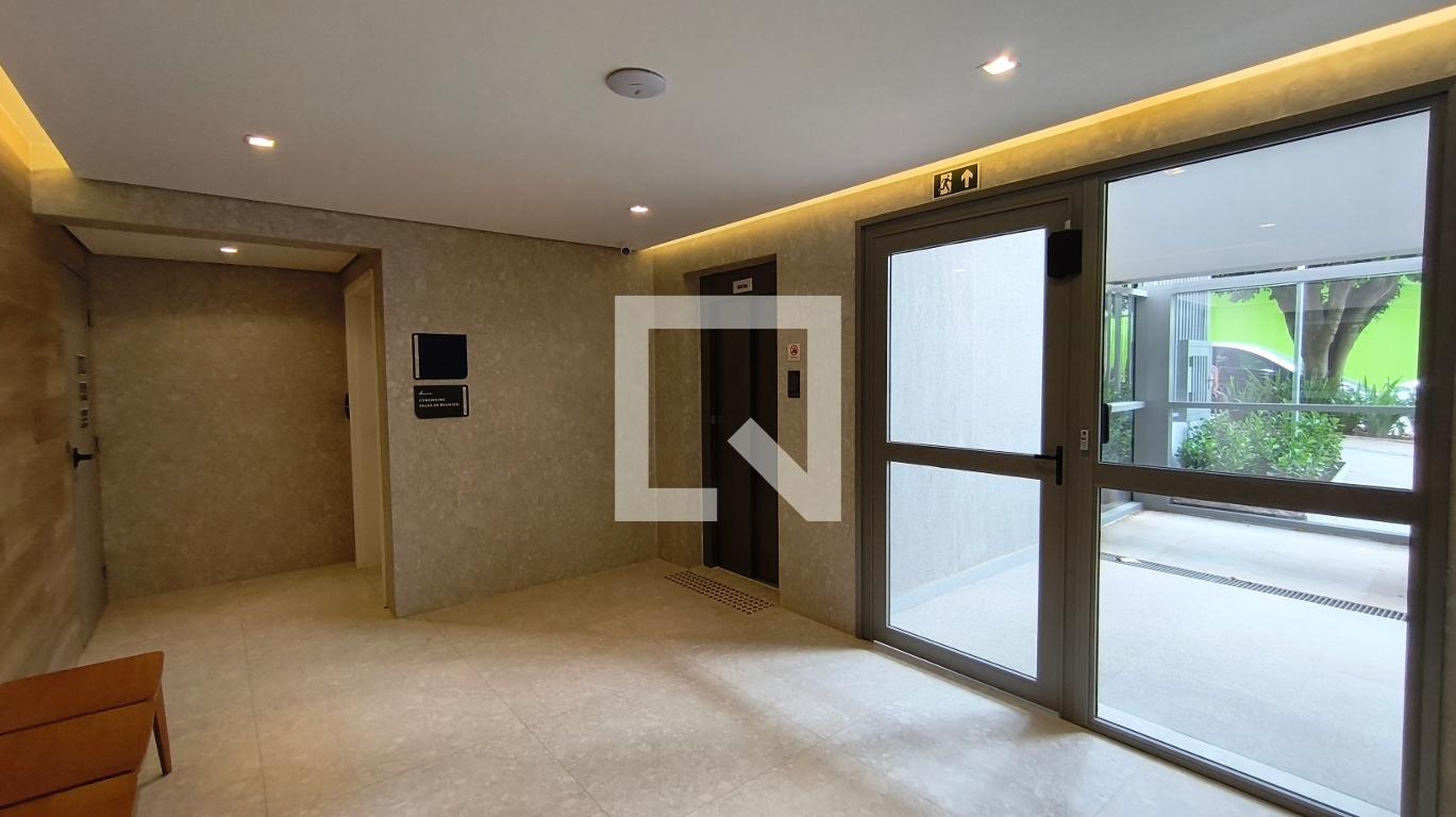 Hall de entrada - About Vila Mariana